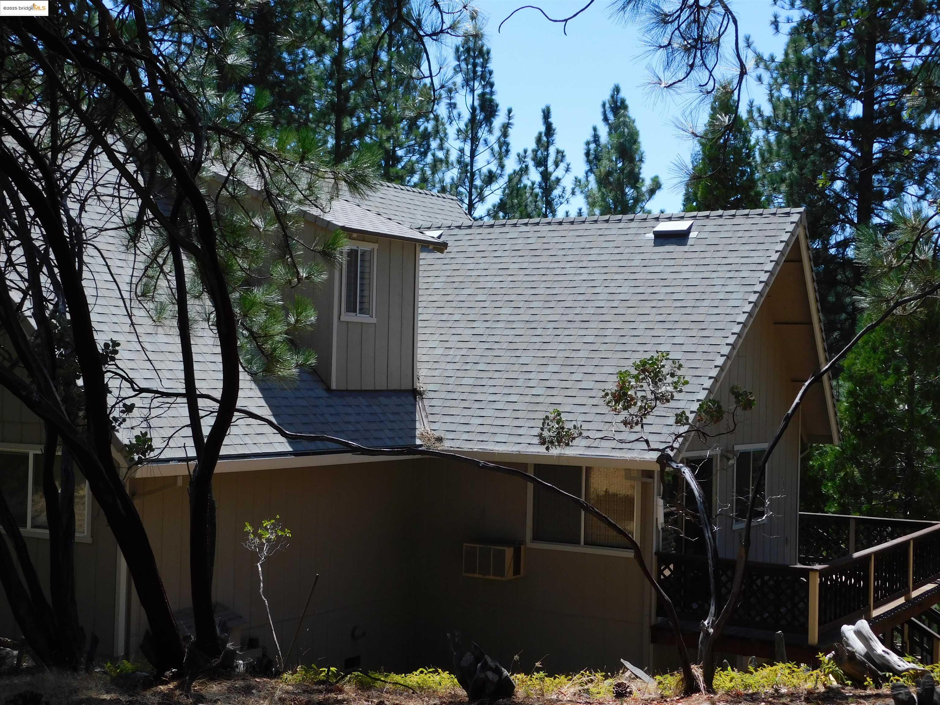 Detail Gallery Image 6 of 56 For 20704 Point View, Groveland,  CA 95321-9588 - 3 Beds | 2 Baths