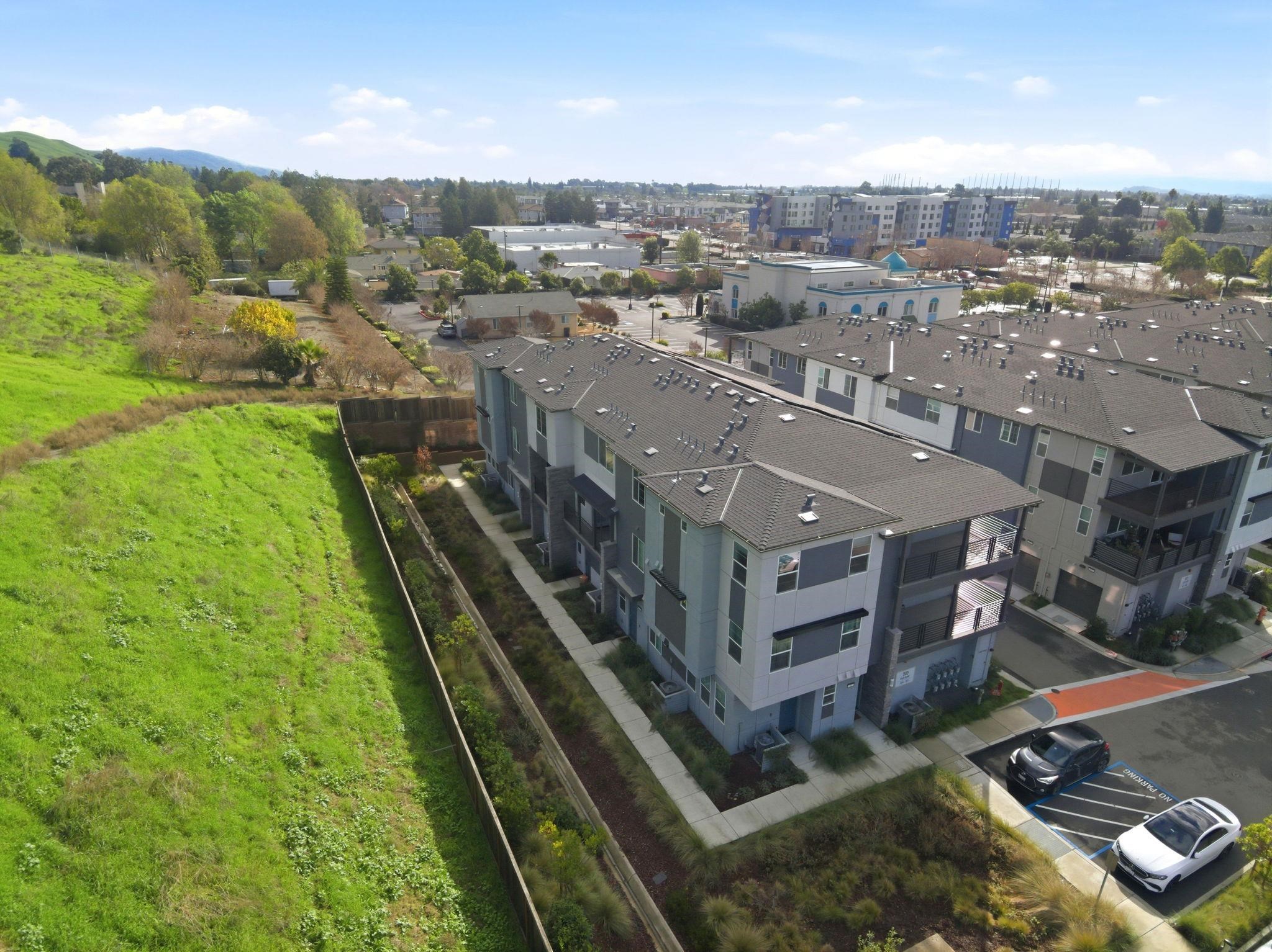 Detail Gallery Image 4 of 52 For 721 Delve Ct, Hayward,  CA 94544 - 4 Beds | 3/1 Baths