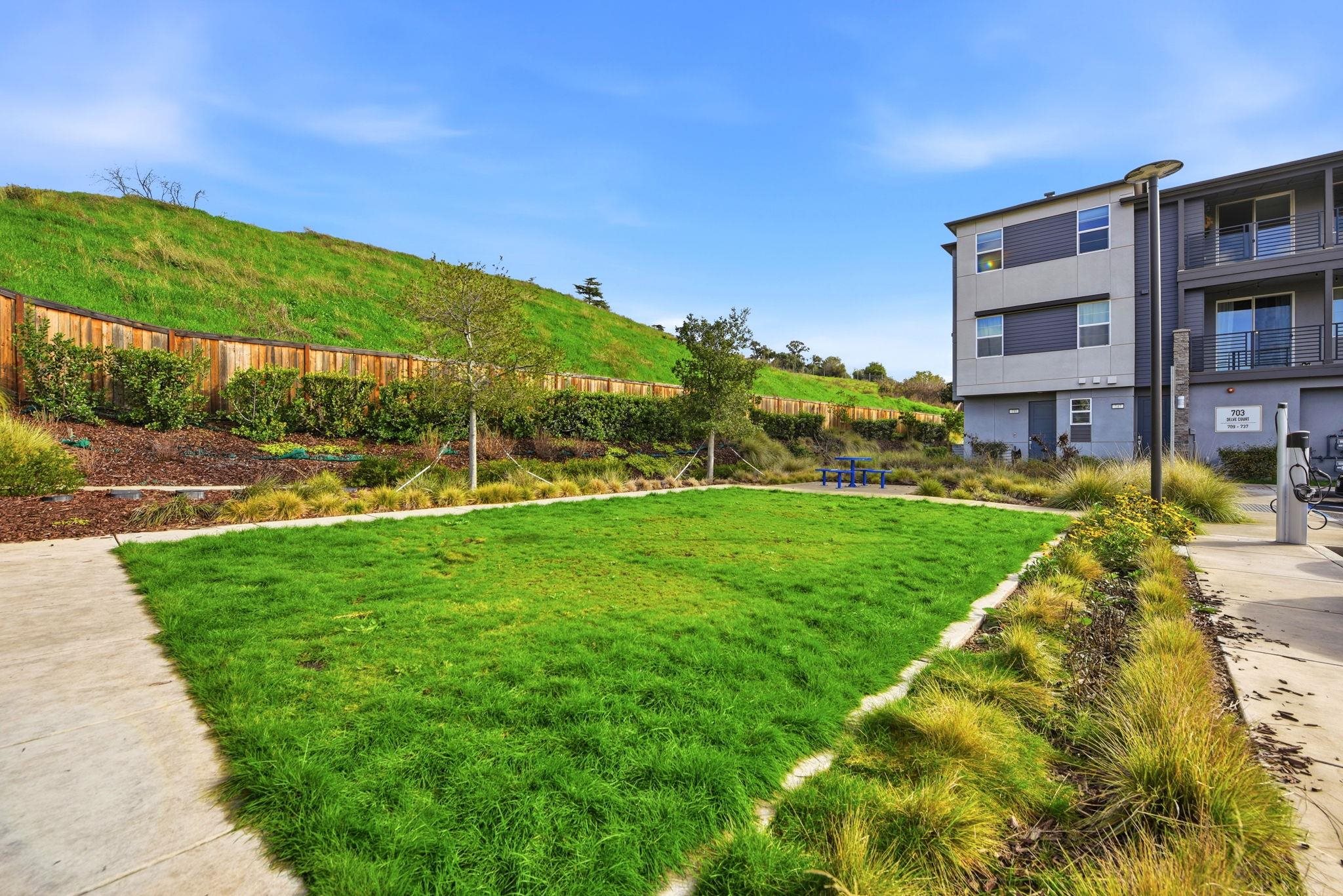 Detail Gallery Image 43 of 52 For 721 Delve Ct, Hayward,  CA 94544 - 4 Beds | 3/1 Baths