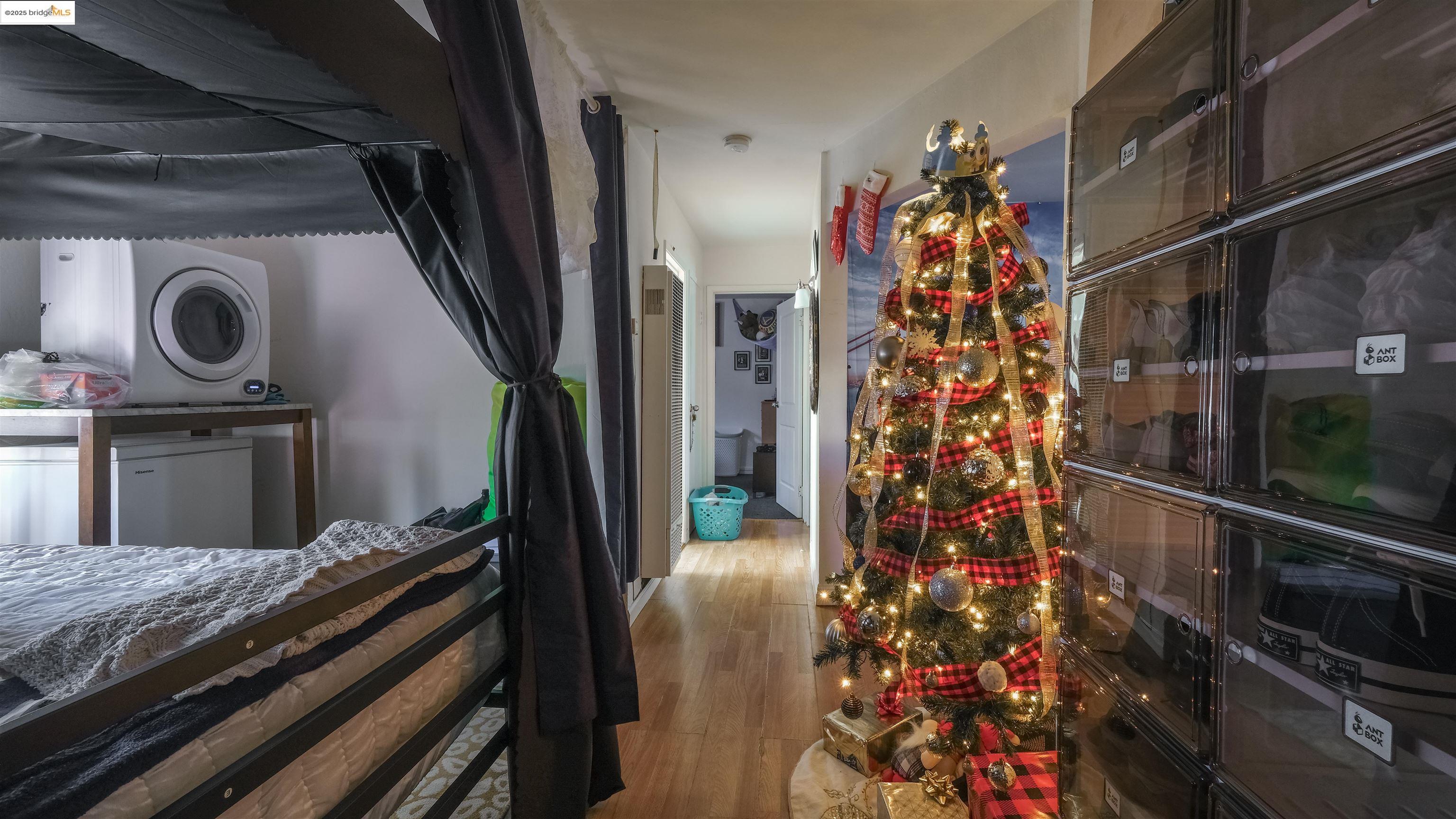 Detail Gallery Image 24 of 44 For 2120 E 22nd St, Oakland,  CA 94606 - – Beds | – Baths