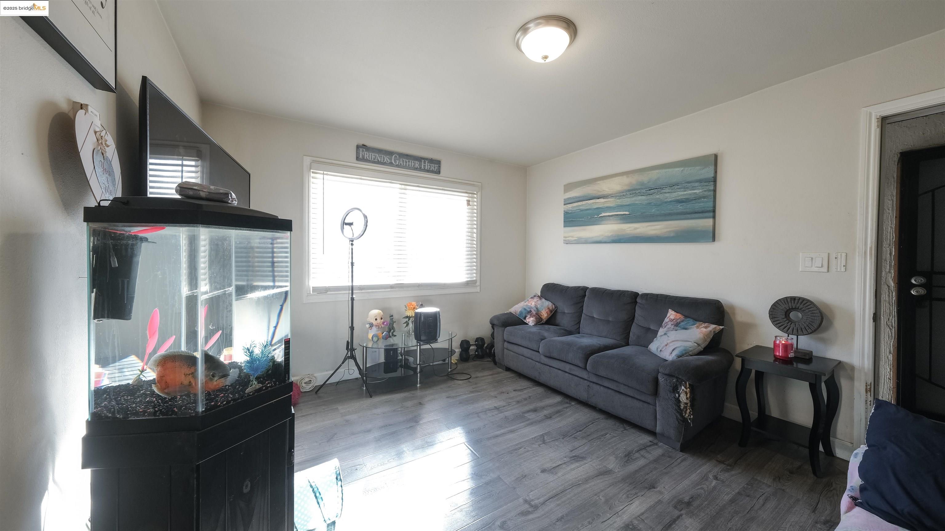 Detail Gallery Image 29 of 44 For 2120 E 22nd St, Oakland,  CA 94606 - – Beds | – Baths