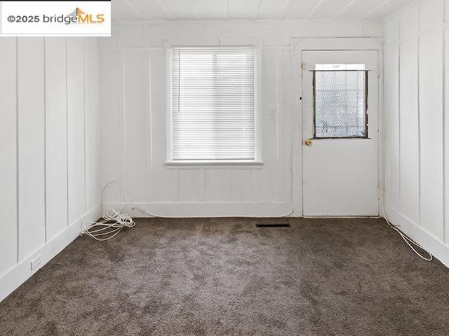 Detail Gallery Image 2 of 12 For 1655 E 32nd St #1655,  Oakland,  CA 94602 - 3 Beds | 1 Baths