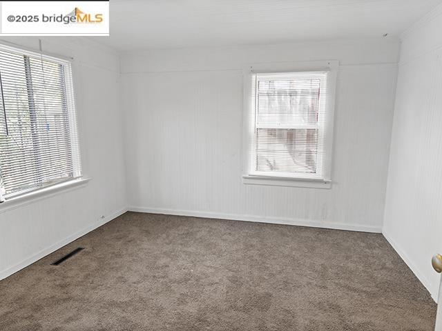 Detail Gallery Image 4 of 12 For 1655 E 32nd St #1655,  Oakland,  CA 94602 - 3 Beds | 1 Baths