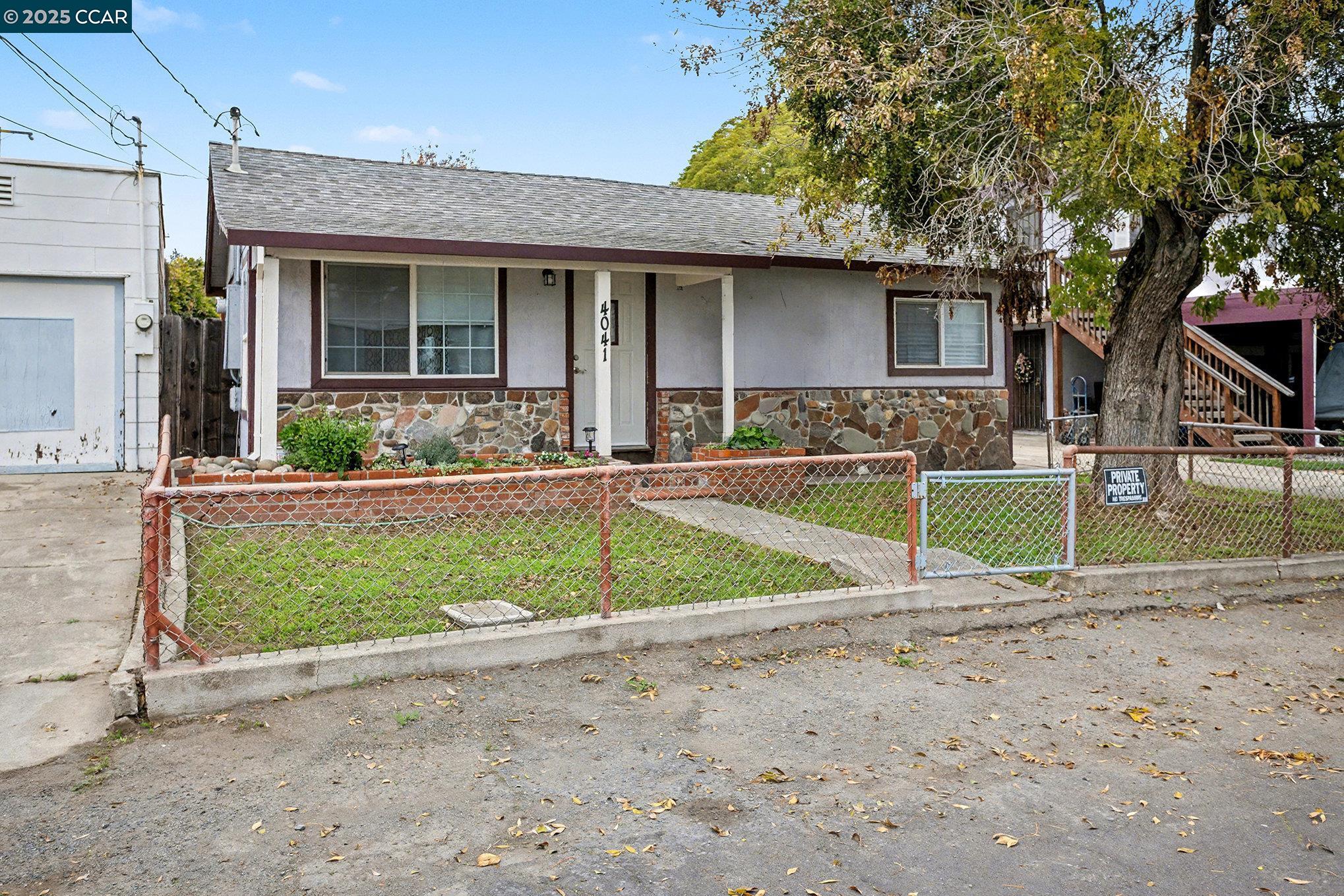 Detail Gallery Image 2 of 21 For 4041-4047 Ellis Rd, Martinez,  CA 94553 - – Beds | – Baths