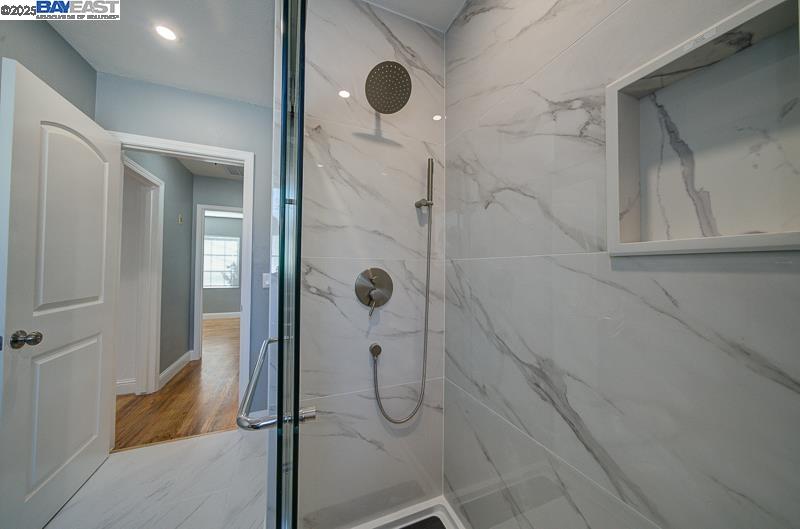 Detail Gallery Image 21 of 44 For 1646 Brookside Dr, San Leandro,  CA 94577 - 3 Beds | 2 Baths