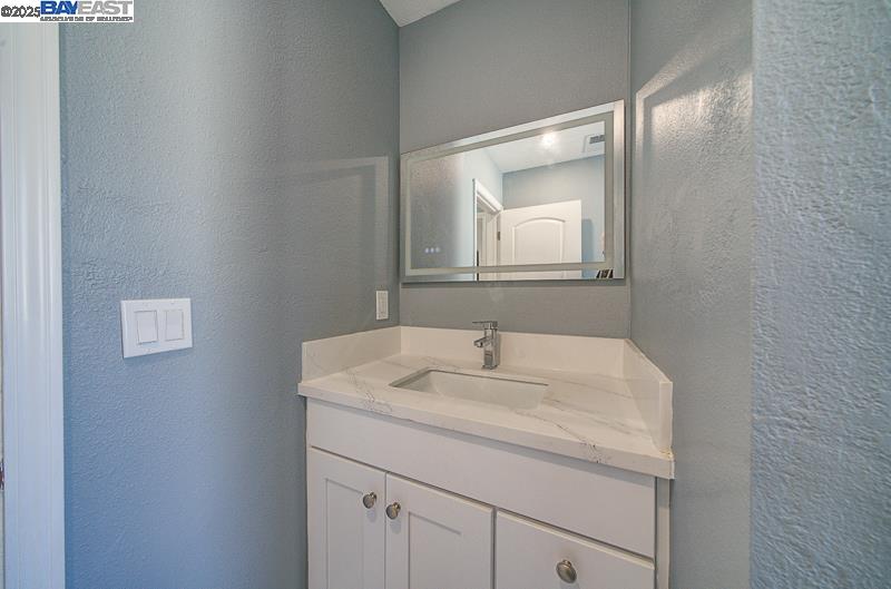 Detail Gallery Image 23 of 44 For 1646 Brookside Dr, San Leandro,  CA 94577 - 3 Beds | 2 Baths