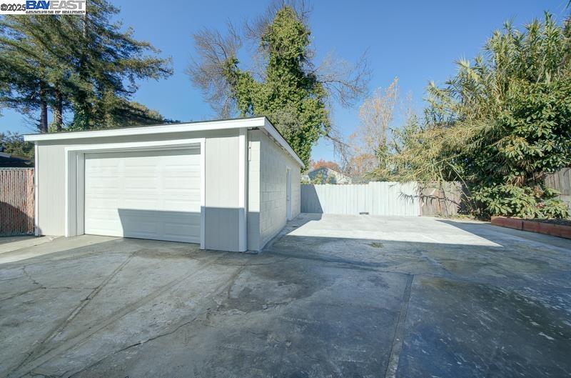 Detail Gallery Image 38 of 44 For 1646 Brookside Dr, San Leandro,  CA 94577 - 3 Beds | 2 Baths