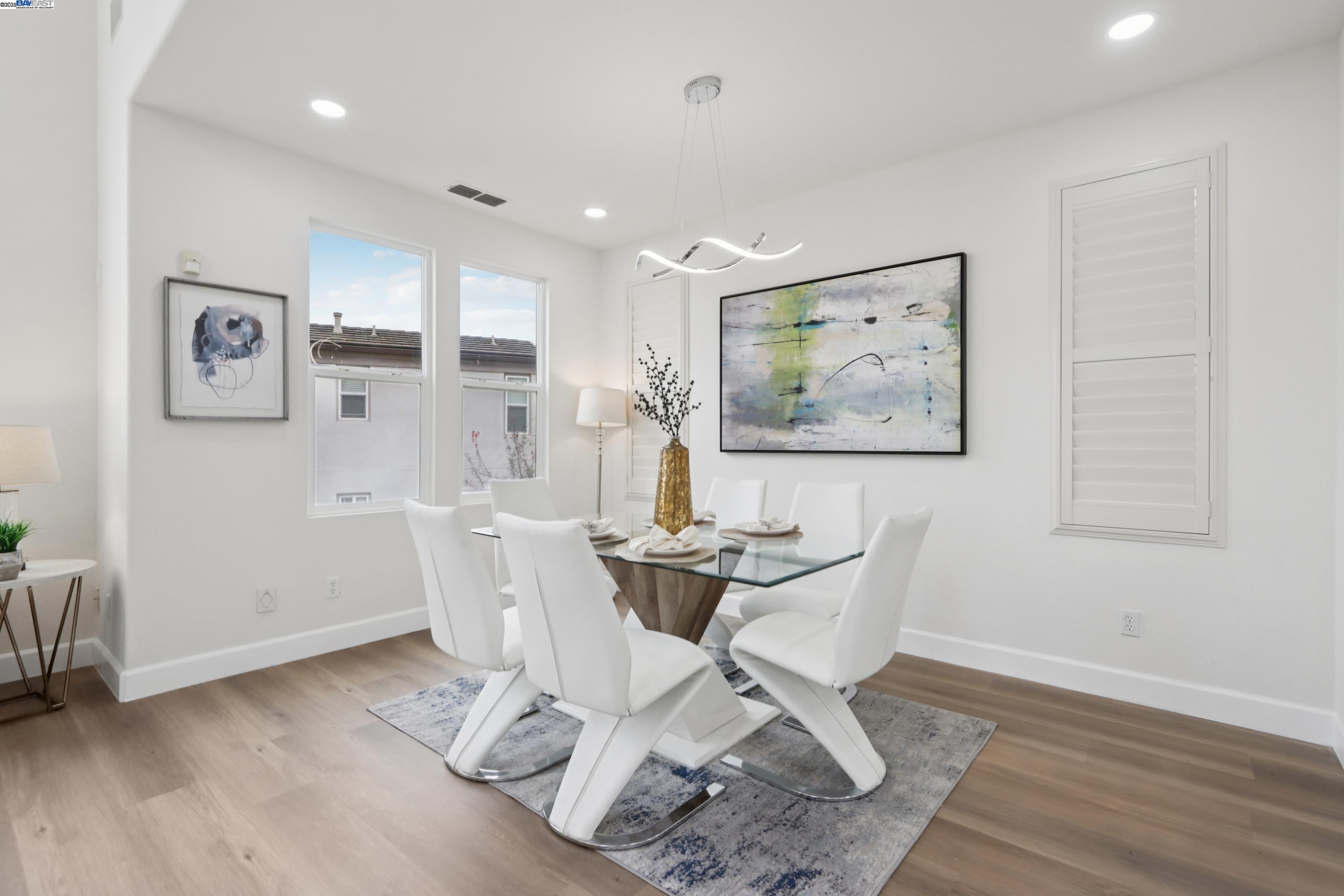 Detail Gallery Image 16 of 49 For 3364 Chartwell St, San Ramon,  CA 94583 - 3 Beds | 3/1 Baths