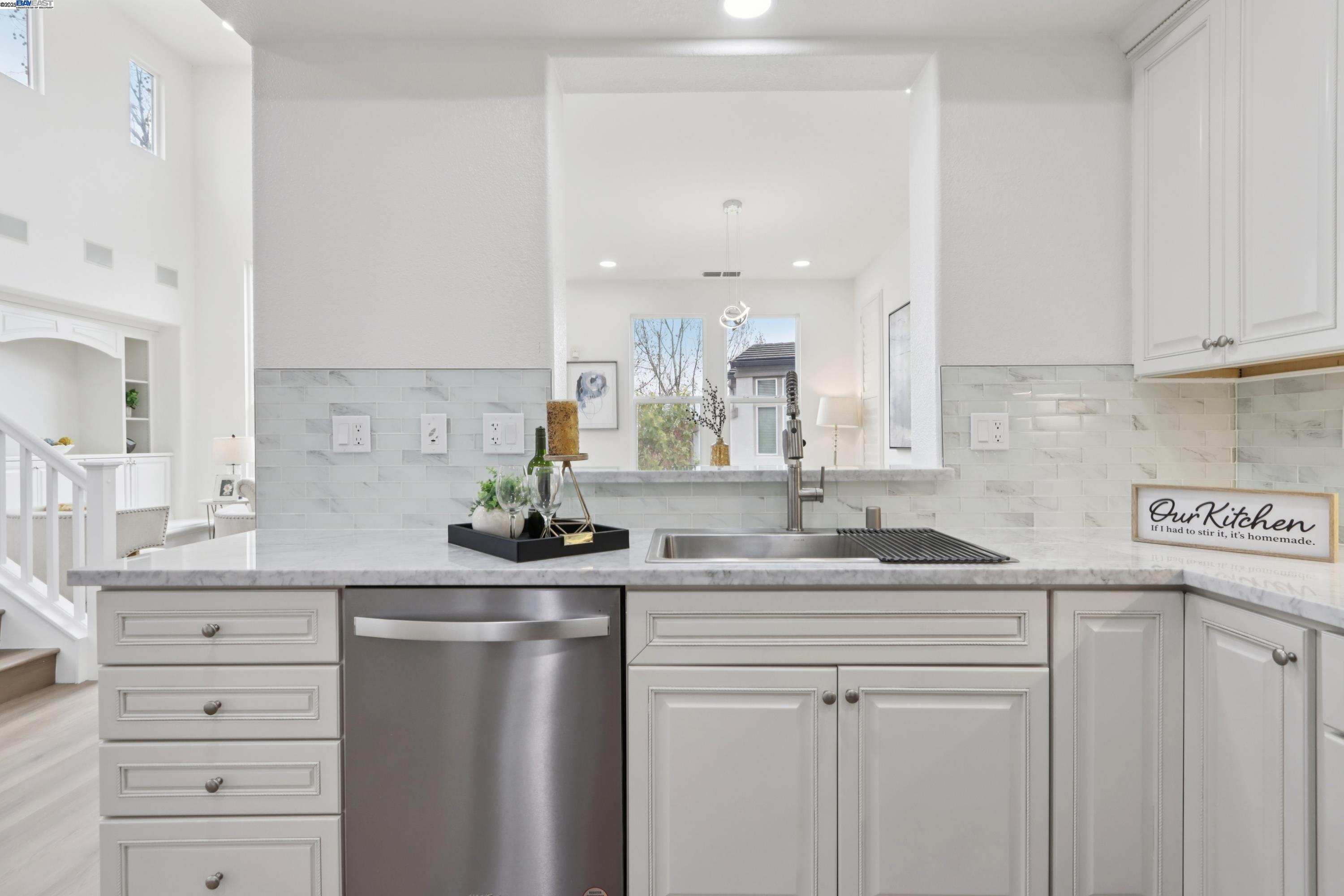 Detail Gallery Image 21 of 49 For 3364 Chartwell St, San Ramon,  CA 94583 - 3 Beds | 3/1 Baths