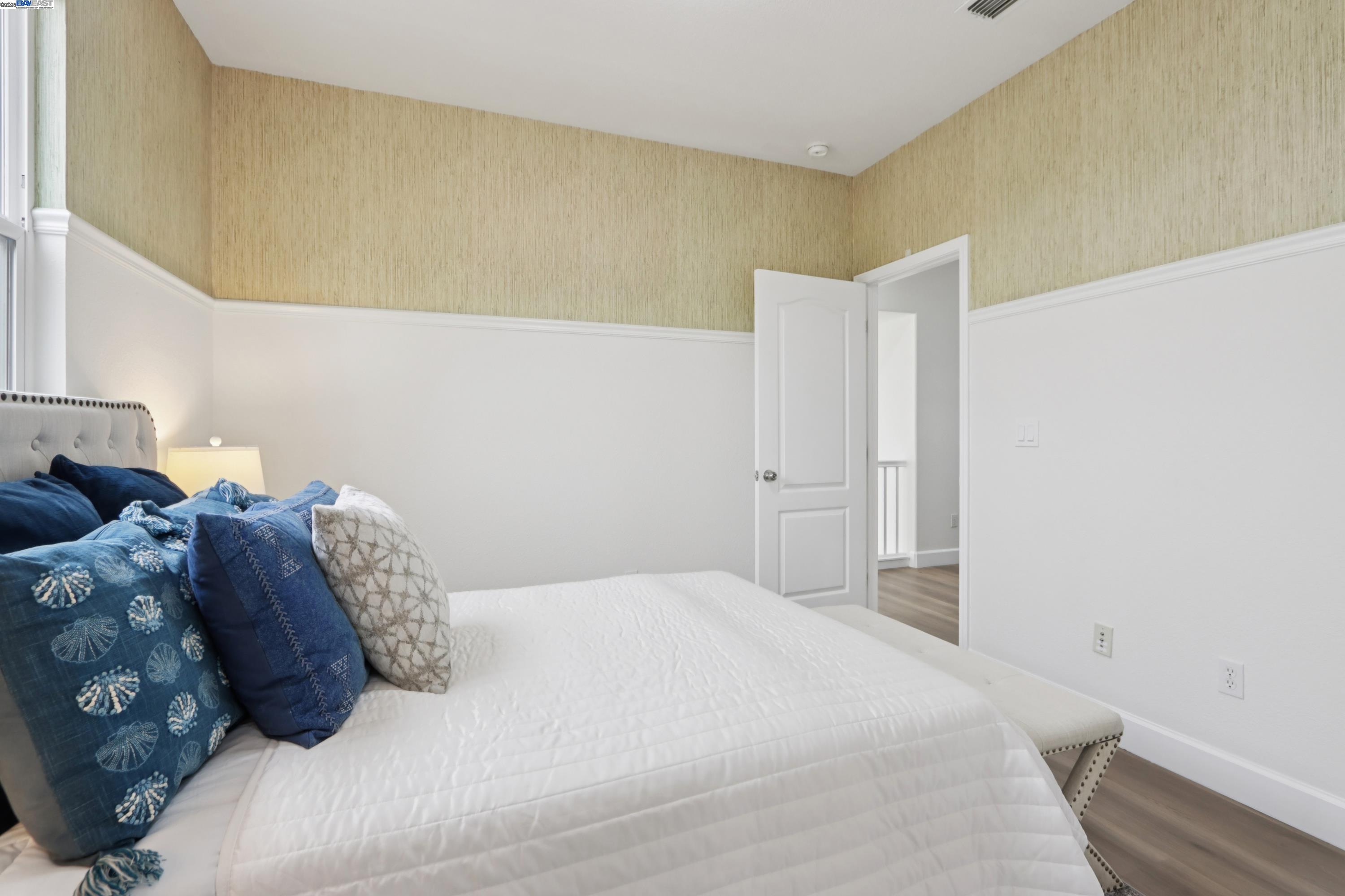 Detail Gallery Image 25 of 49 For 3364 Chartwell St, San Ramon,  CA 94583 - 3 Beds | 3/1 Baths