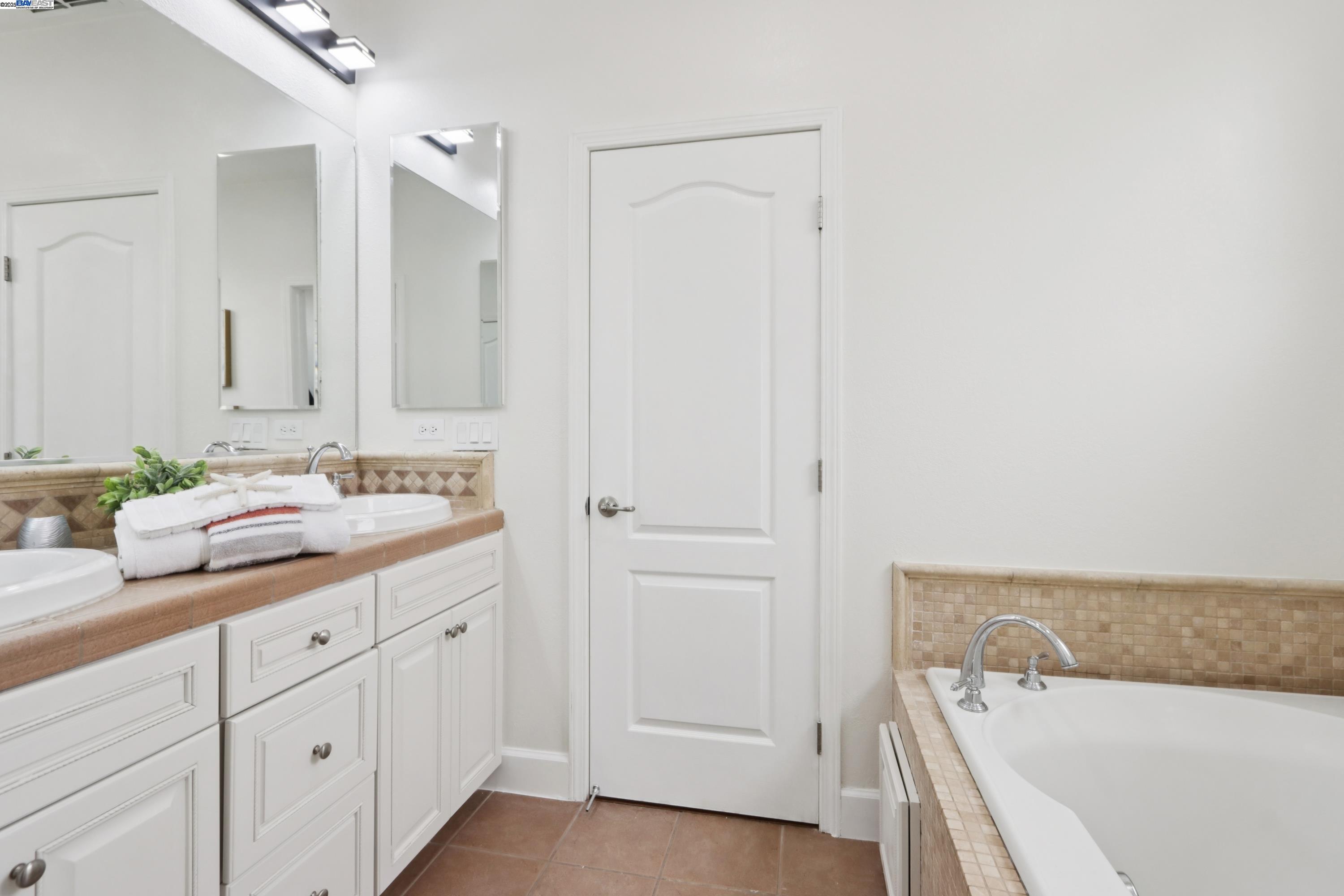 Detail Gallery Image 32 of 49 For 3364 Chartwell St, San Ramon,  CA 94583 - 3 Beds | 3/1 Baths