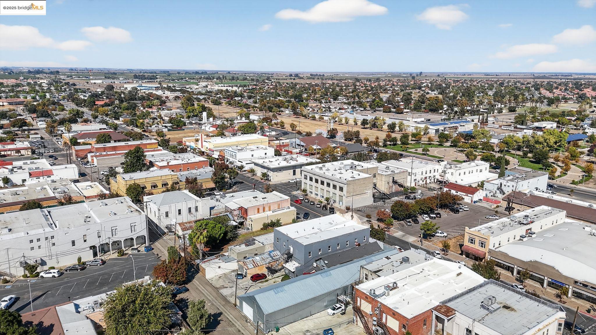 Detail Gallery Image 20 of 27 For 631 I St, Los Banos,  CA 93635-4222 - – Beds | – Baths