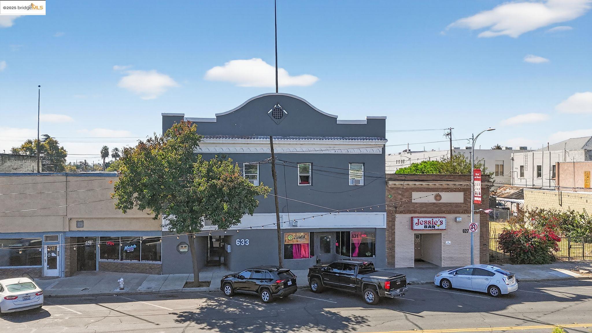 Detail Gallery Image 23 of 27 For 631 I St, Los Banos,  CA 93635-4222 - – Beds | – Baths