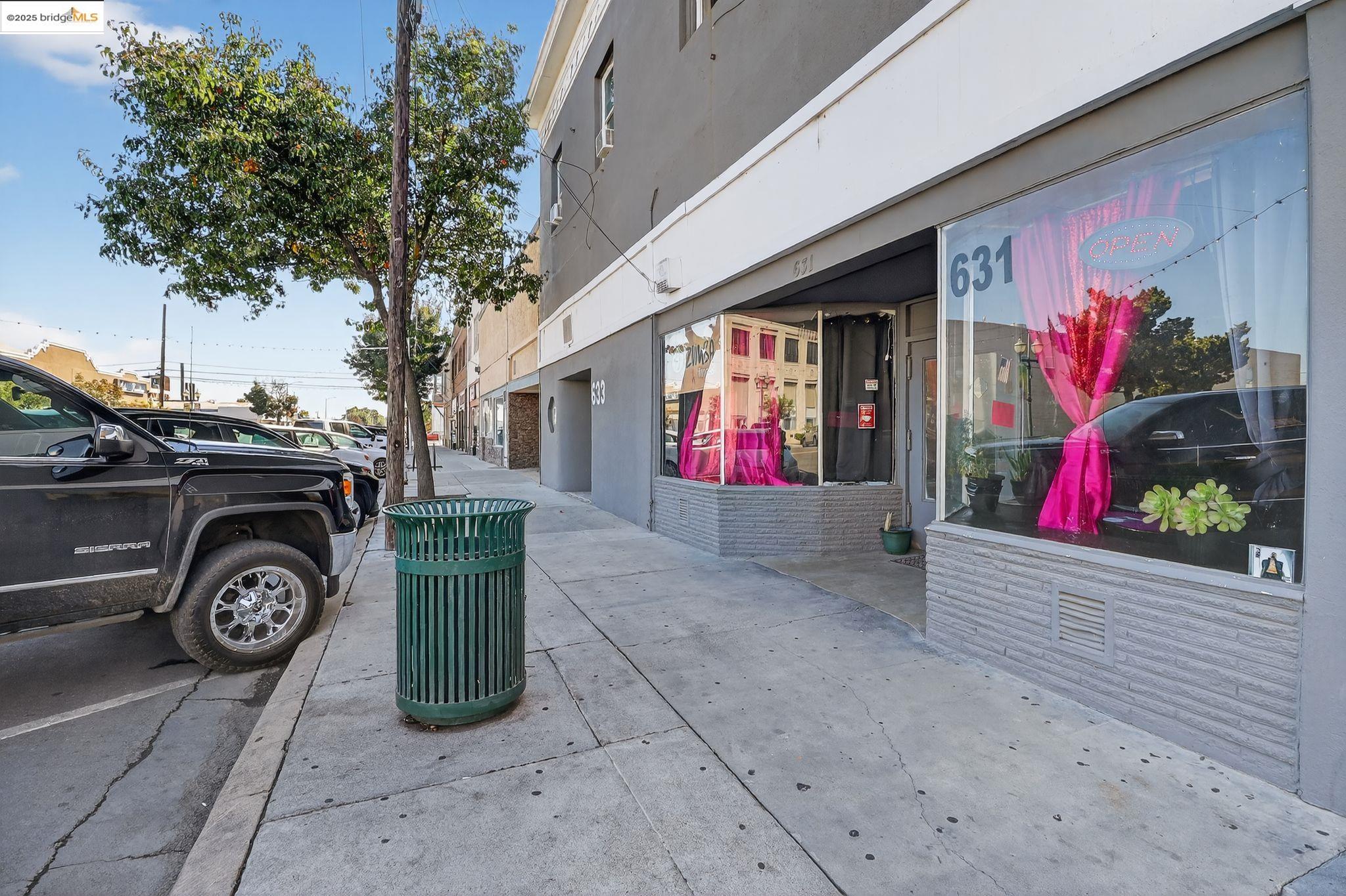 Detail Gallery Image 24 of 27 For 631 I St, Los Banos,  CA 93635-4222 - – Beds | – Baths