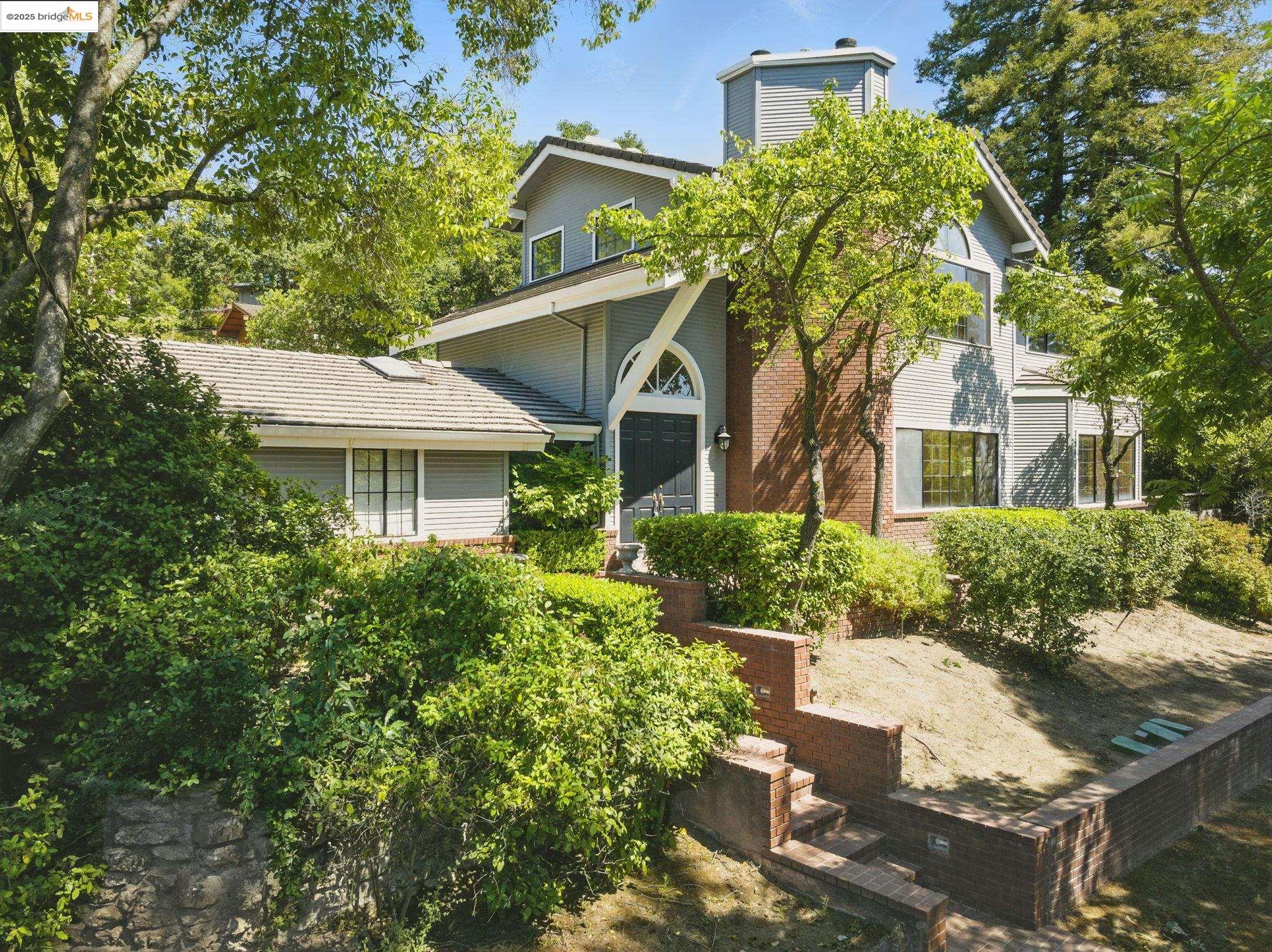 Detail Gallery Image 2 of 15 For 3374 Kim Rd, Lafayette,  CA 94549 - 3 Beds | 2/1 Baths