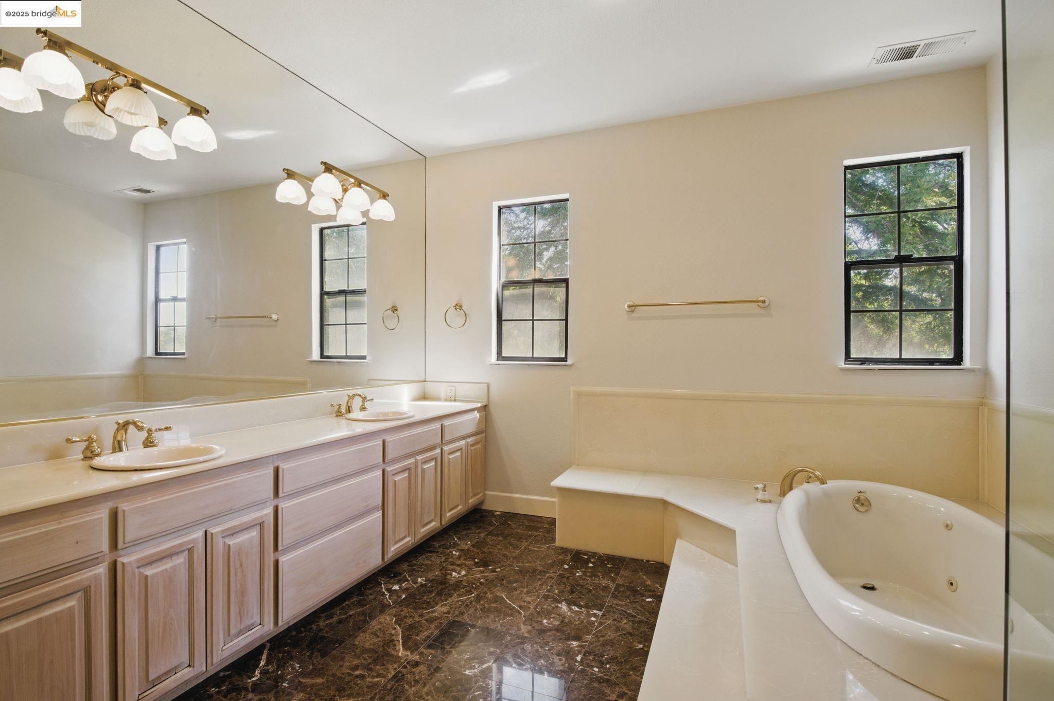 Detail Gallery Image 12 of 15 For 3374 Kim Rd, Lafayette,  CA 94549 - 3 Beds | 2/1 Baths