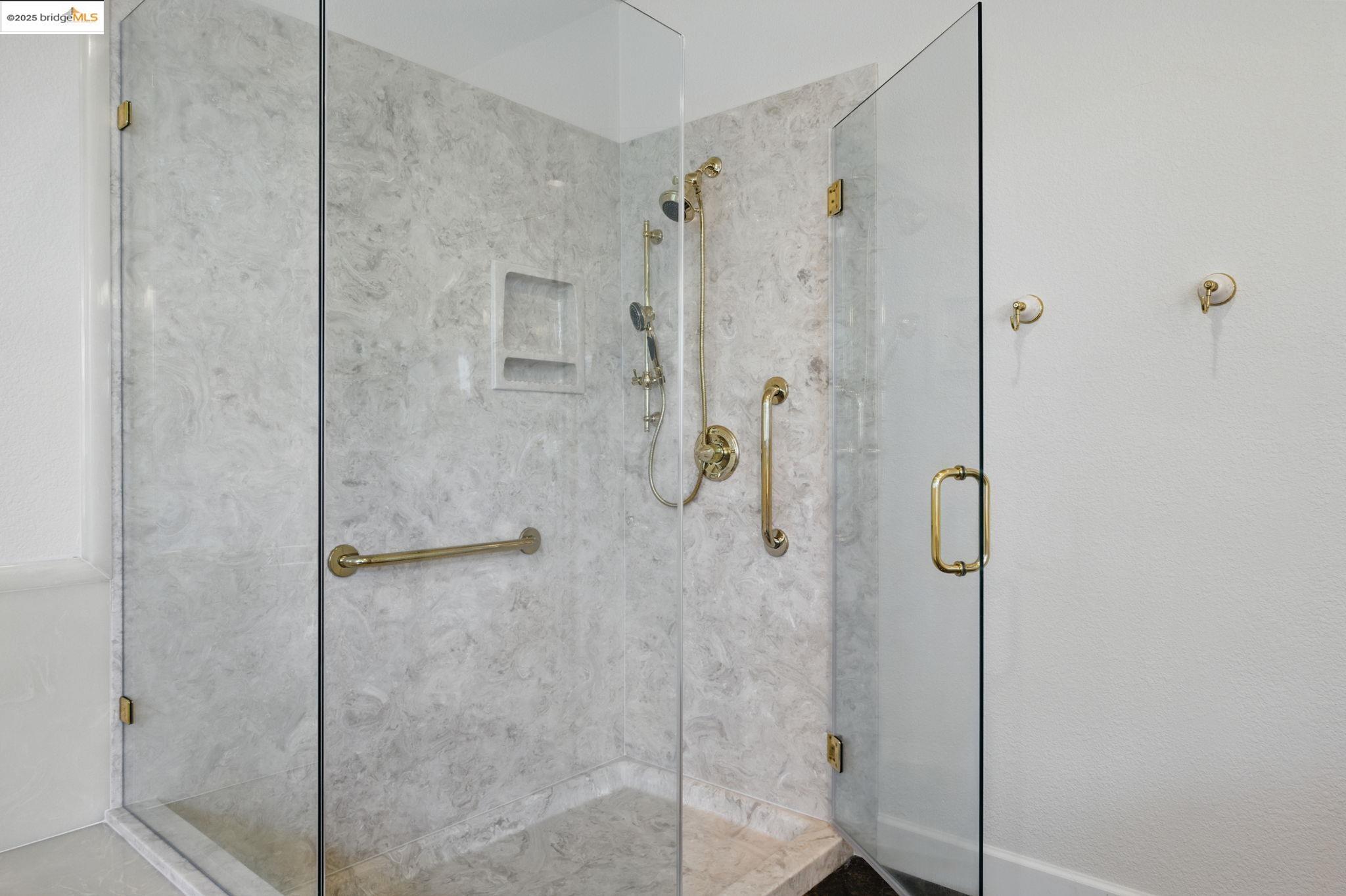 Detail Gallery Image 13 of 15 For 3374 Kim Rd, Lafayette,  CA 94549 - 3 Beds | 2/1 Baths