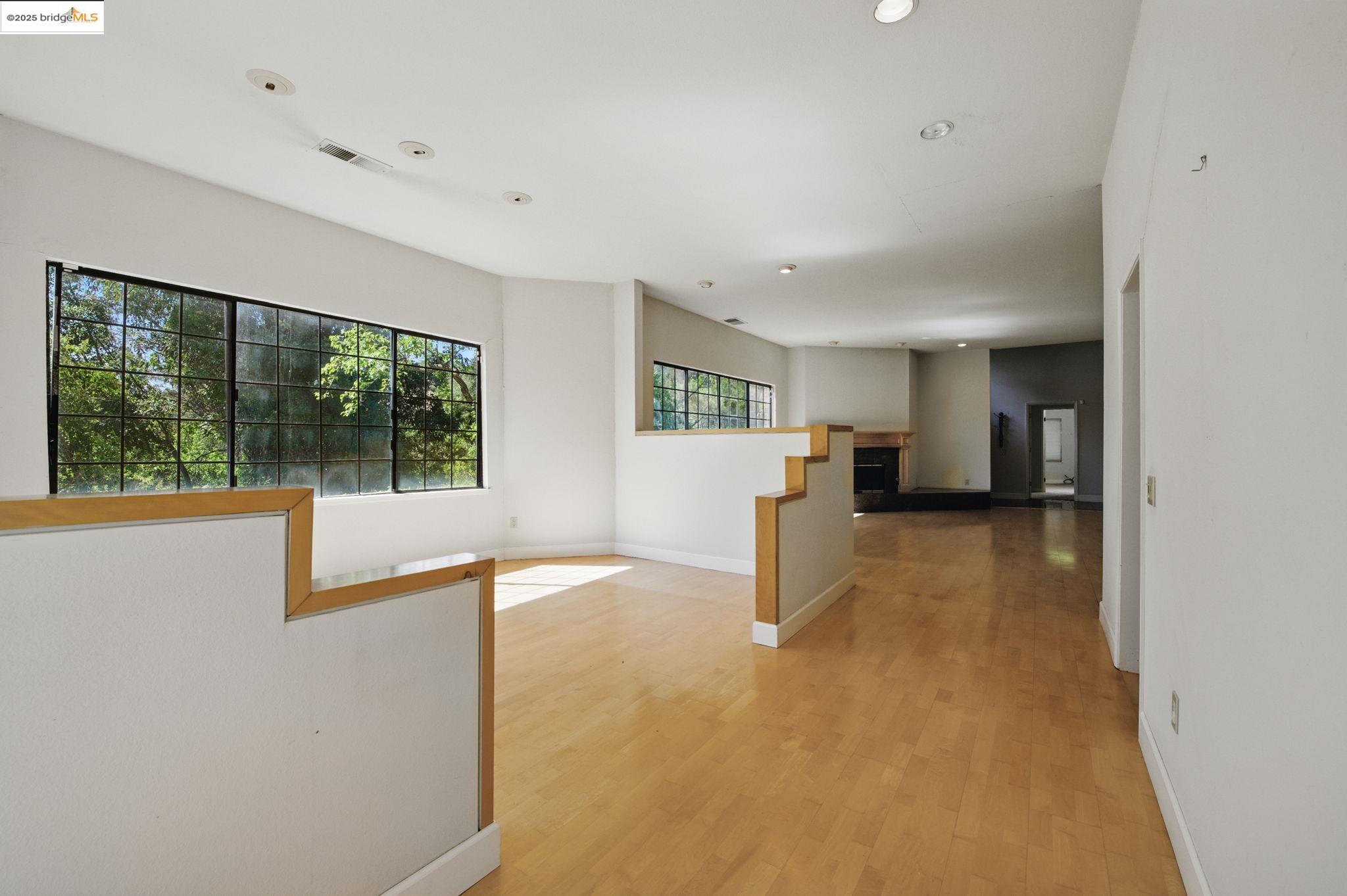 Detail Gallery Image 7 of 15 For 3374 Kim Rd, Lafayette,  CA 94549 - 3 Beds | 2/1 Baths