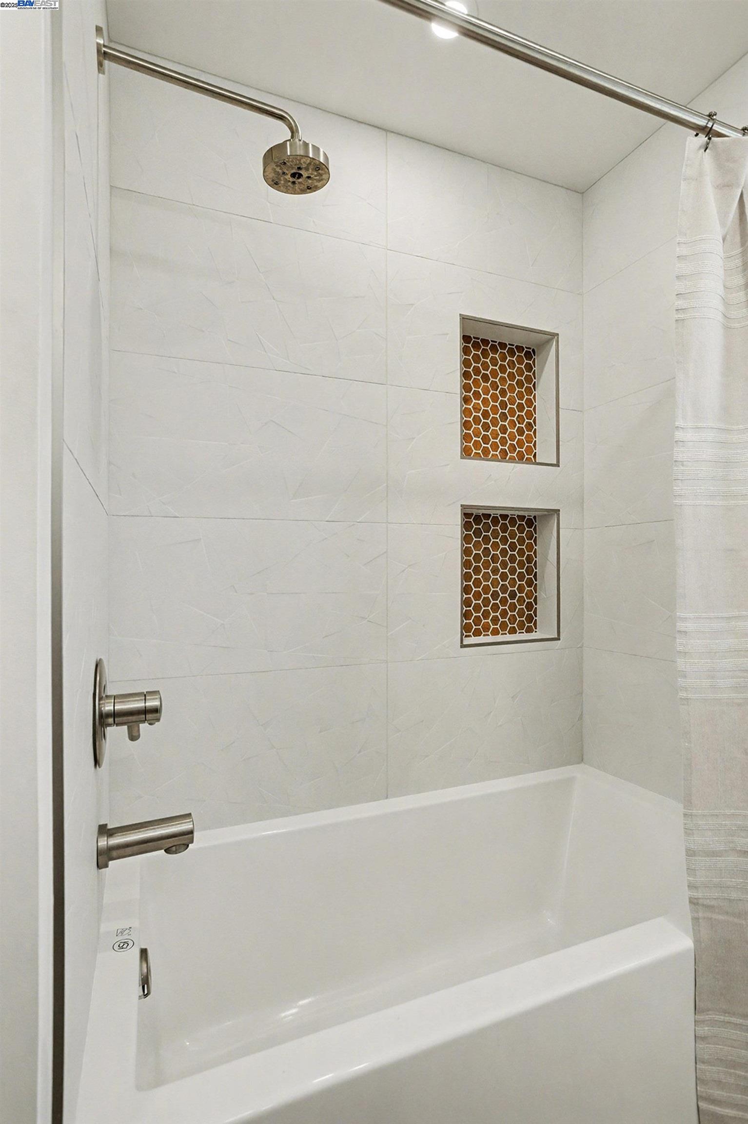 Detail Gallery Image 17 of 23 For 1421 3rd St, Livermore,  CA 94550 - 3 Beds | 2 Baths