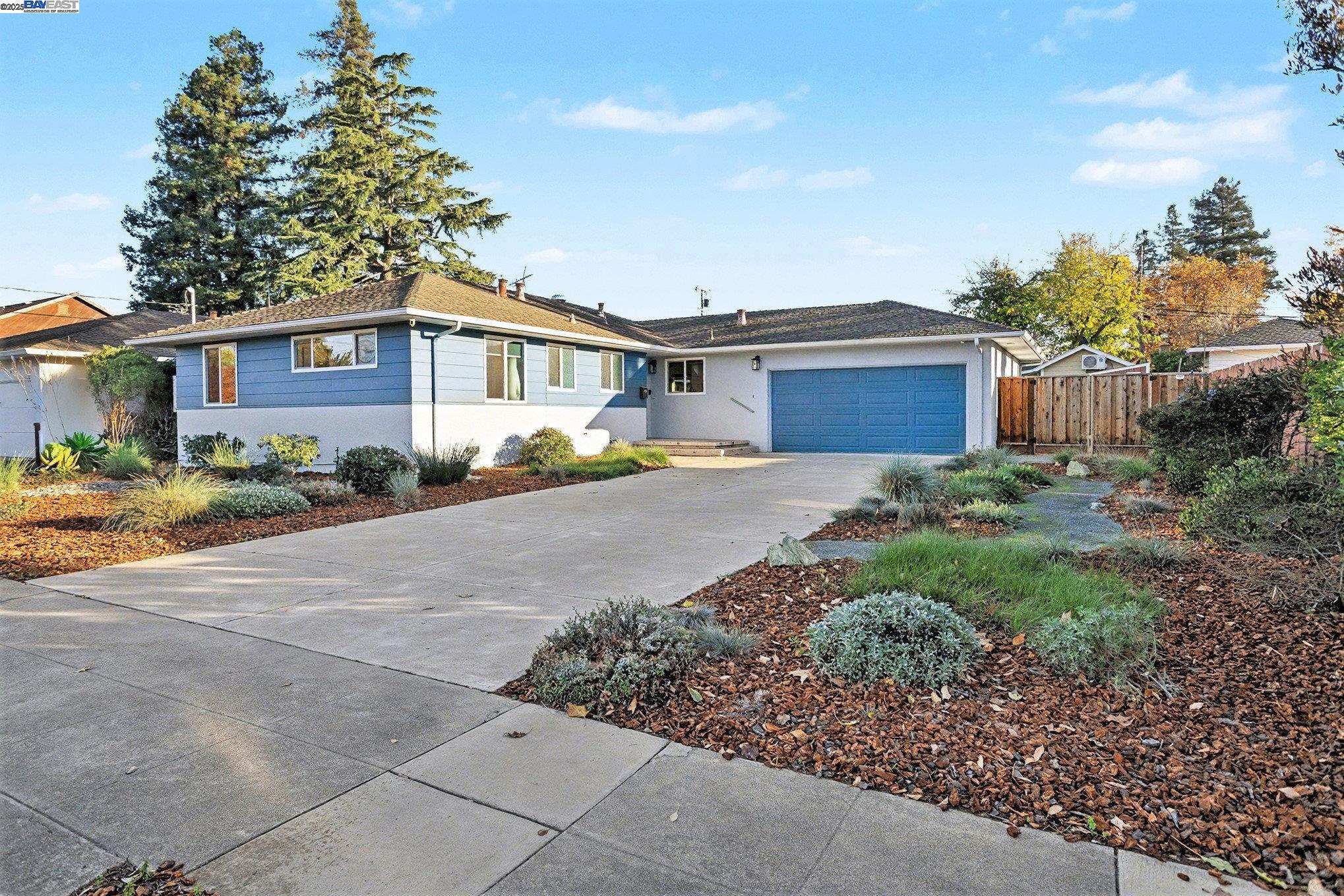 Detail Gallery Image 3 of 23 For 1421 3rd St, Livermore,  CA 94550 - 3 Beds | 2 Baths