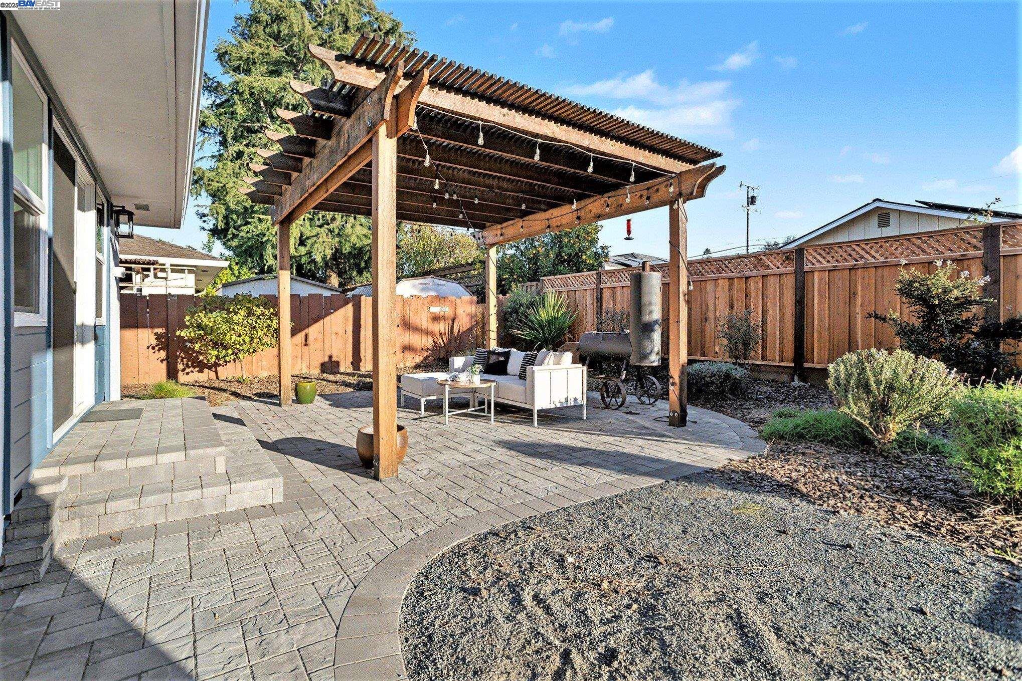 Detail Gallery Image 19 of 23 For 1421 3rd St, Livermore,  CA 94550 - 3 Beds | 2 Baths