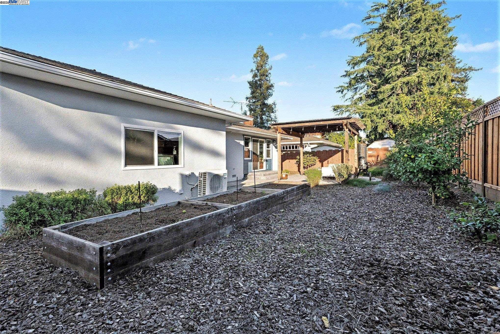 Detail Gallery Image 20 of 23 For 1421 3rd St, Livermore,  CA 94550 - 3 Beds | 2 Baths