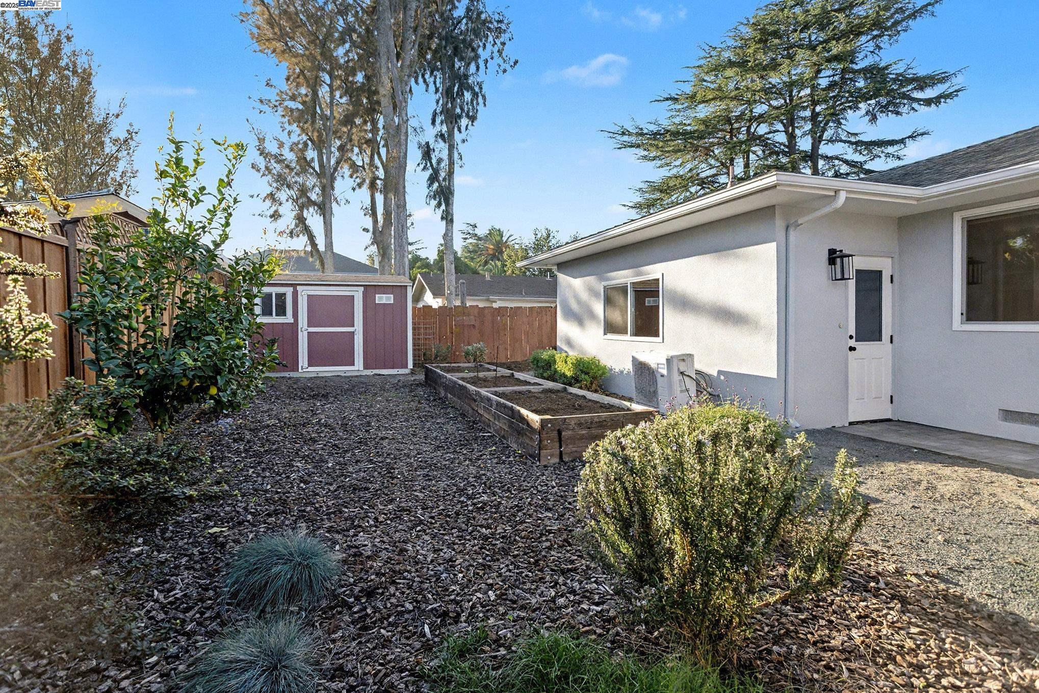 Detail Gallery Image 21 of 23 For 1421 3rd St, Livermore,  CA 94550 - 3 Beds | 2 Baths