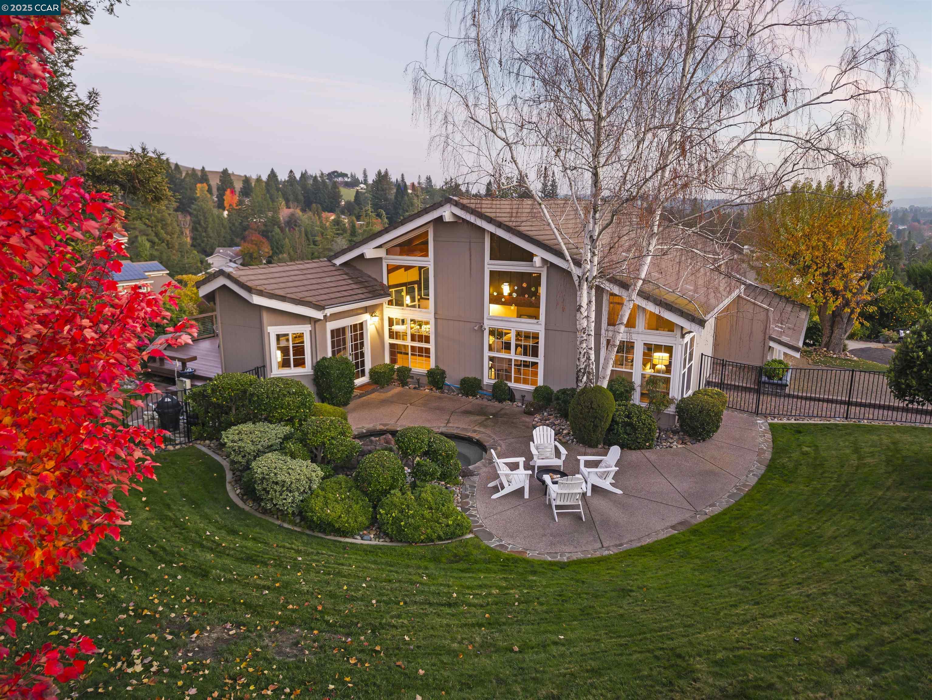 Detail Gallery Image 3 of 60 For 392 Paraiso Dr, Danville,  CA 94526 - 5 Beds | 3 Baths