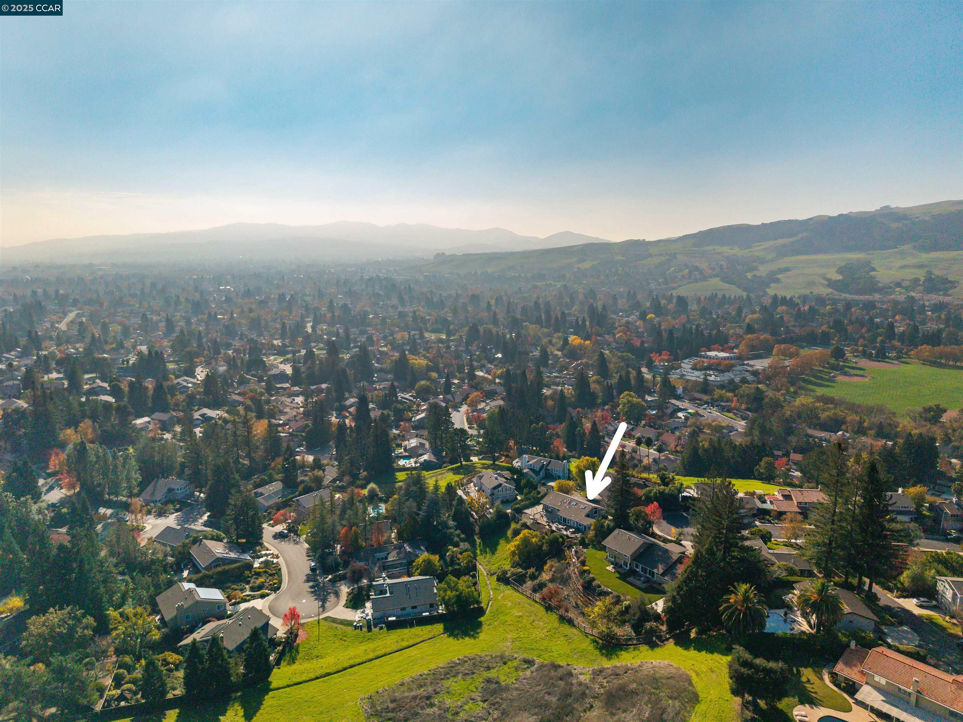 Detail Gallery Image 10 of 60 For 392 Paraiso Dr, Danville,  CA 94526 - 5 Beds | 3 Baths