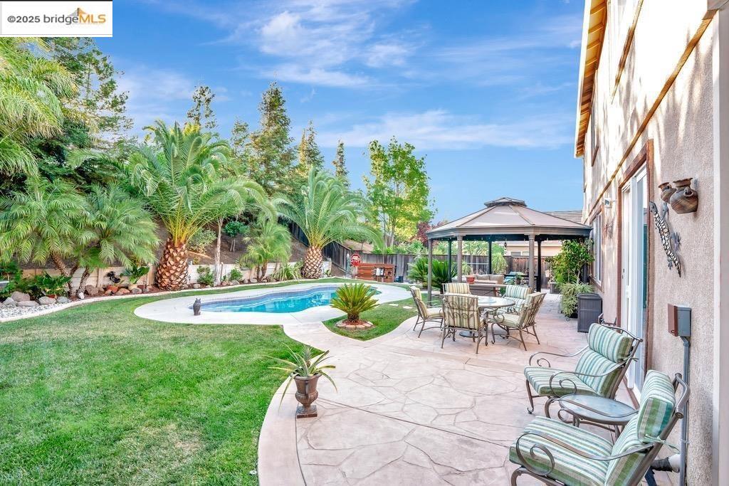 Detail Gallery Image 12 of 13 For 3792 Pintail Dr, Antioch,  CA 94509 - 5 Beds | 3 Baths