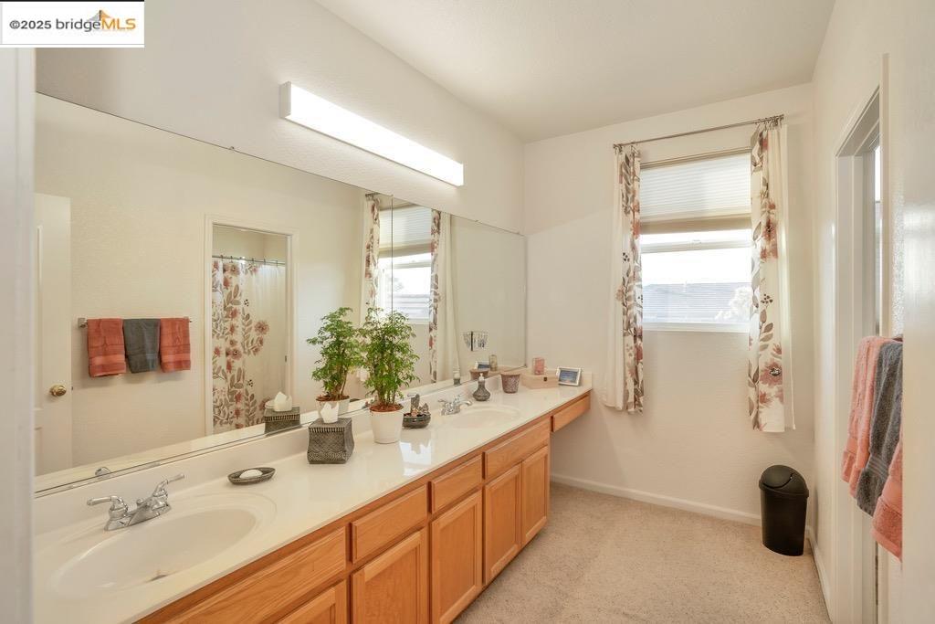 Detail Gallery Image 10 of 13 For 3792 Pintail Dr, Antioch,  CA 94509 - 5 Beds | 3 Baths