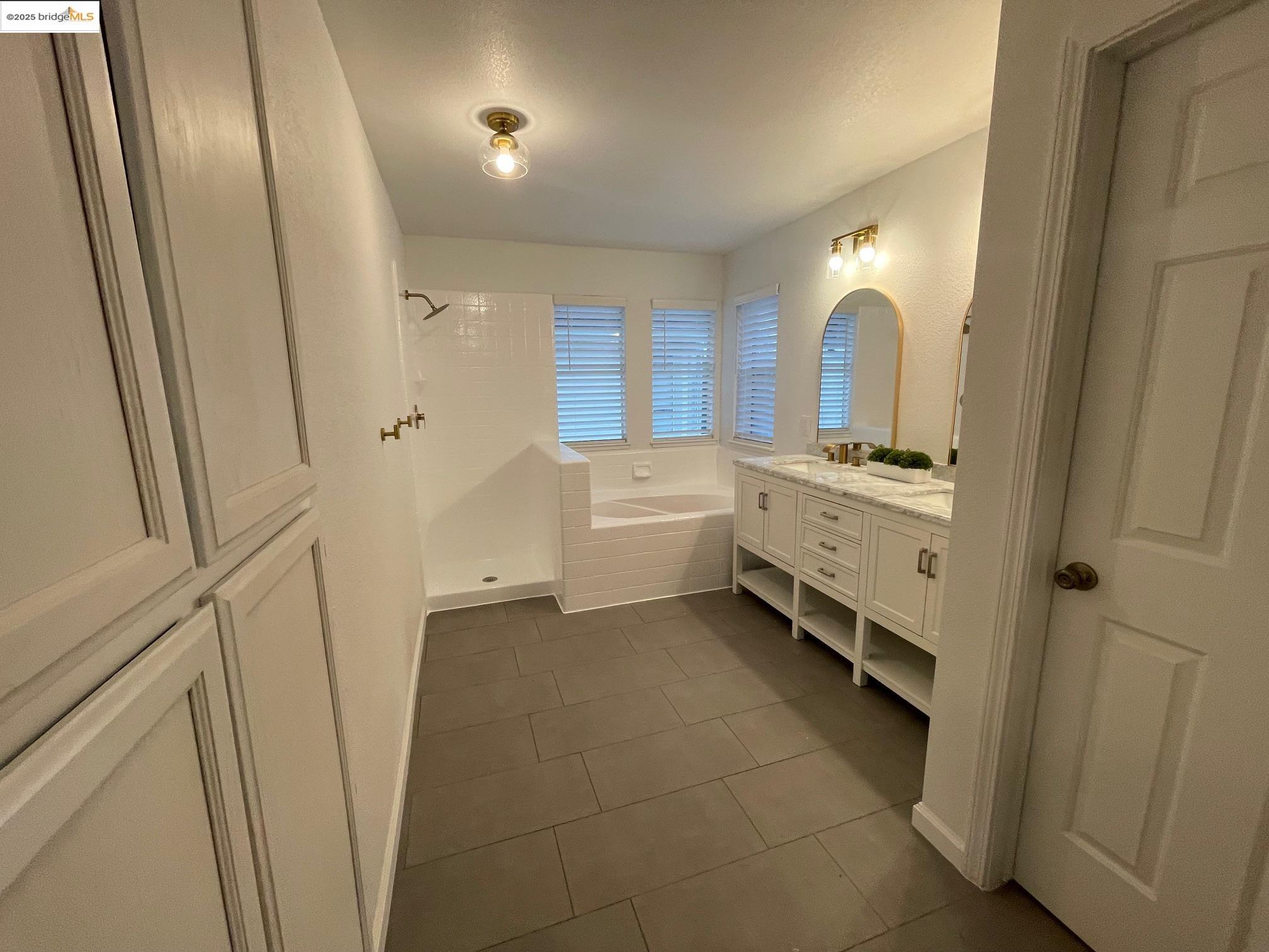 Detail Gallery Image 18 of 28 For 2117 Mark Twain Dr, Antioch,  CA 94531 - 3 Beds | 2/1 Baths