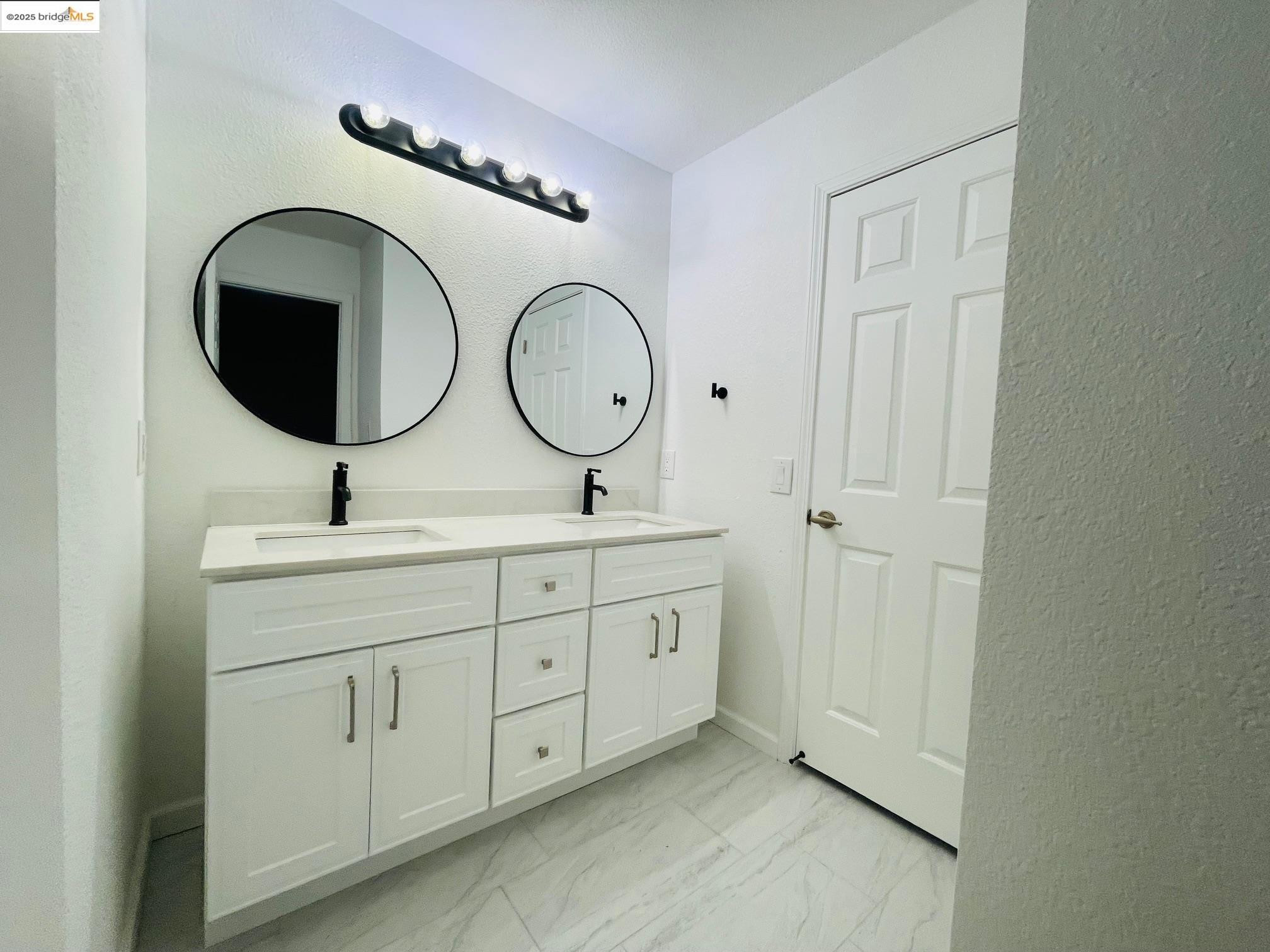 Detail Gallery Image 20 of 28 For 2117 Mark Twain Dr, Antioch,  CA 94531 - 3 Beds | 2/1 Baths