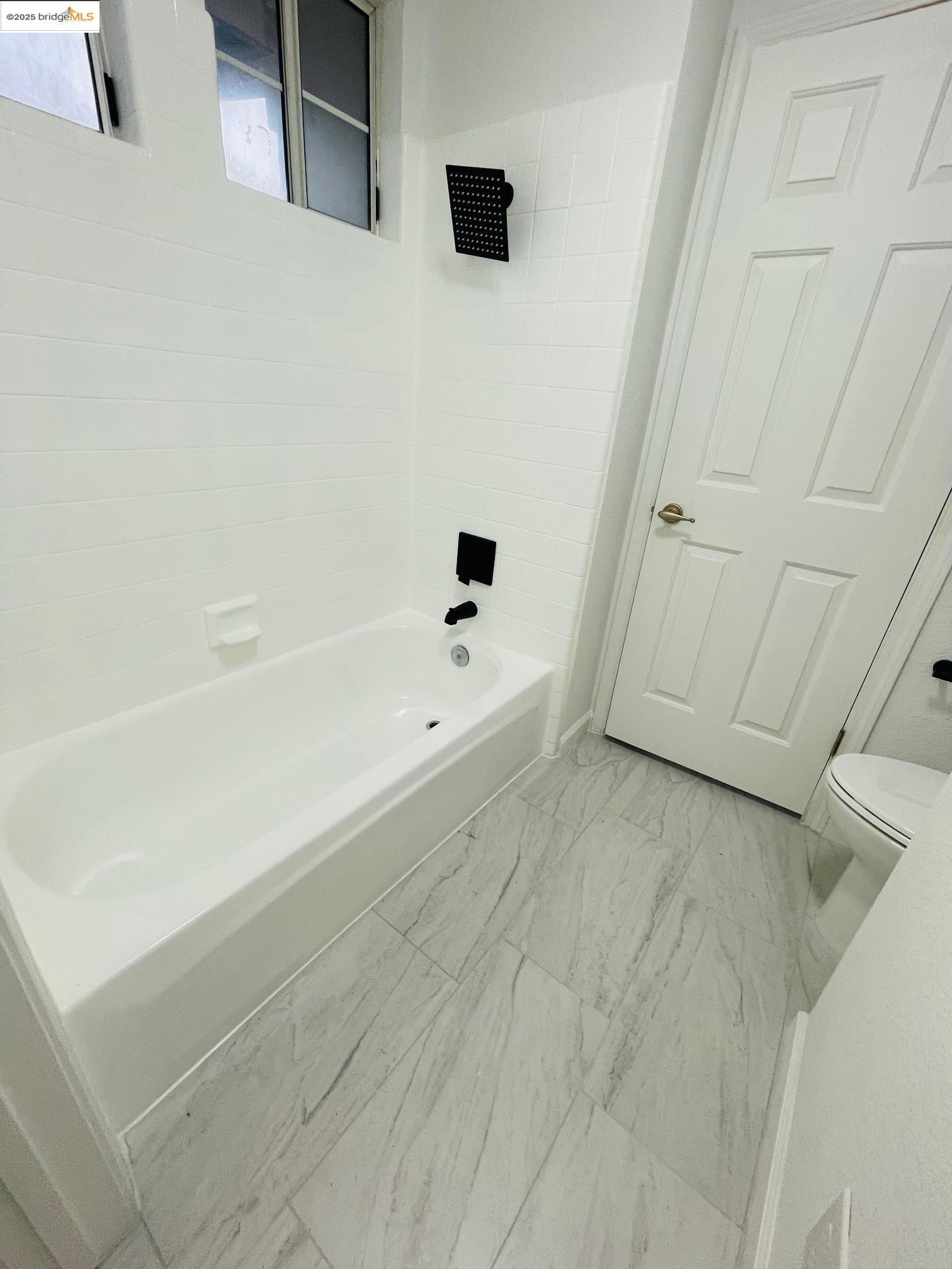 Detail Gallery Image 24 of 28 For 2117 Mark Twain Dr, Antioch,  CA 94531 - 3 Beds | 2/1 Baths