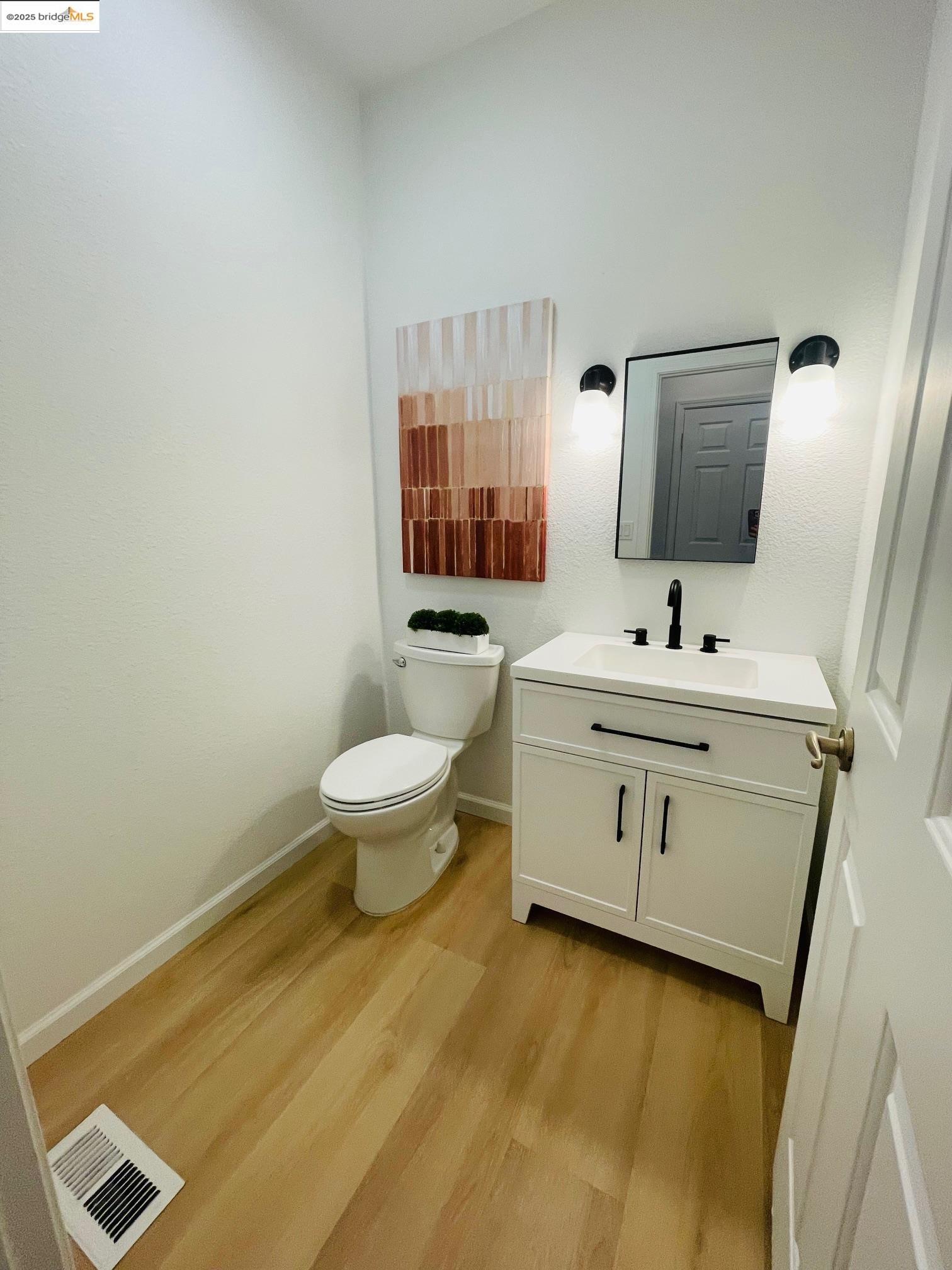 Detail Gallery Image 26 of 28 For 2117 Mark Twain Dr, Antioch,  CA 94531 - 3 Beds | 2/1 Baths