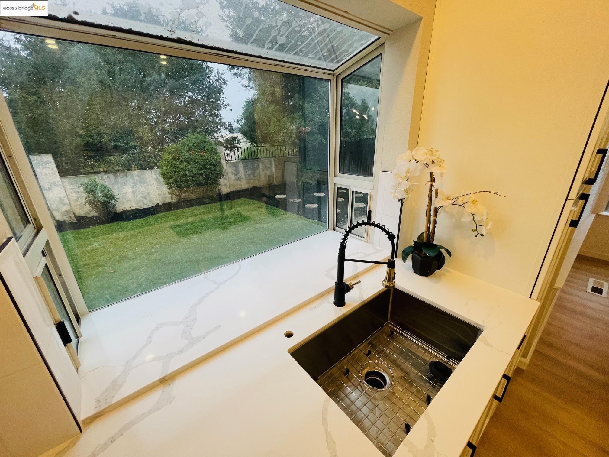 Detail Gallery Image 7 of 23 For 2117 Mark Twain Dr, Antioch,  CA 94531 - 3 Beds | 2/1 Baths