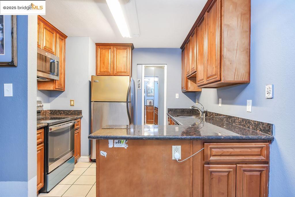 Detail Gallery Image 12 of 29 For 1699 Laguna Street #311,  Concord,  CA 94520-2901 - 1 Beds | 1 Baths