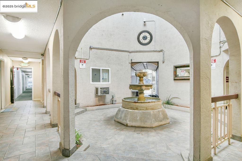 Detail Gallery Image 4 of 29 For 1699 Laguna Street #311,  Concord,  CA 94520-2901 - 1 Beds | 1 Baths