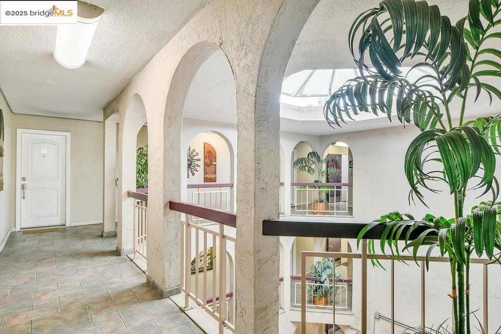 Detail Gallery Image 5 of 29 For 1699 Laguna Street #311,  Concord,  CA 94520-2901 - 1 Beds | 1 Baths