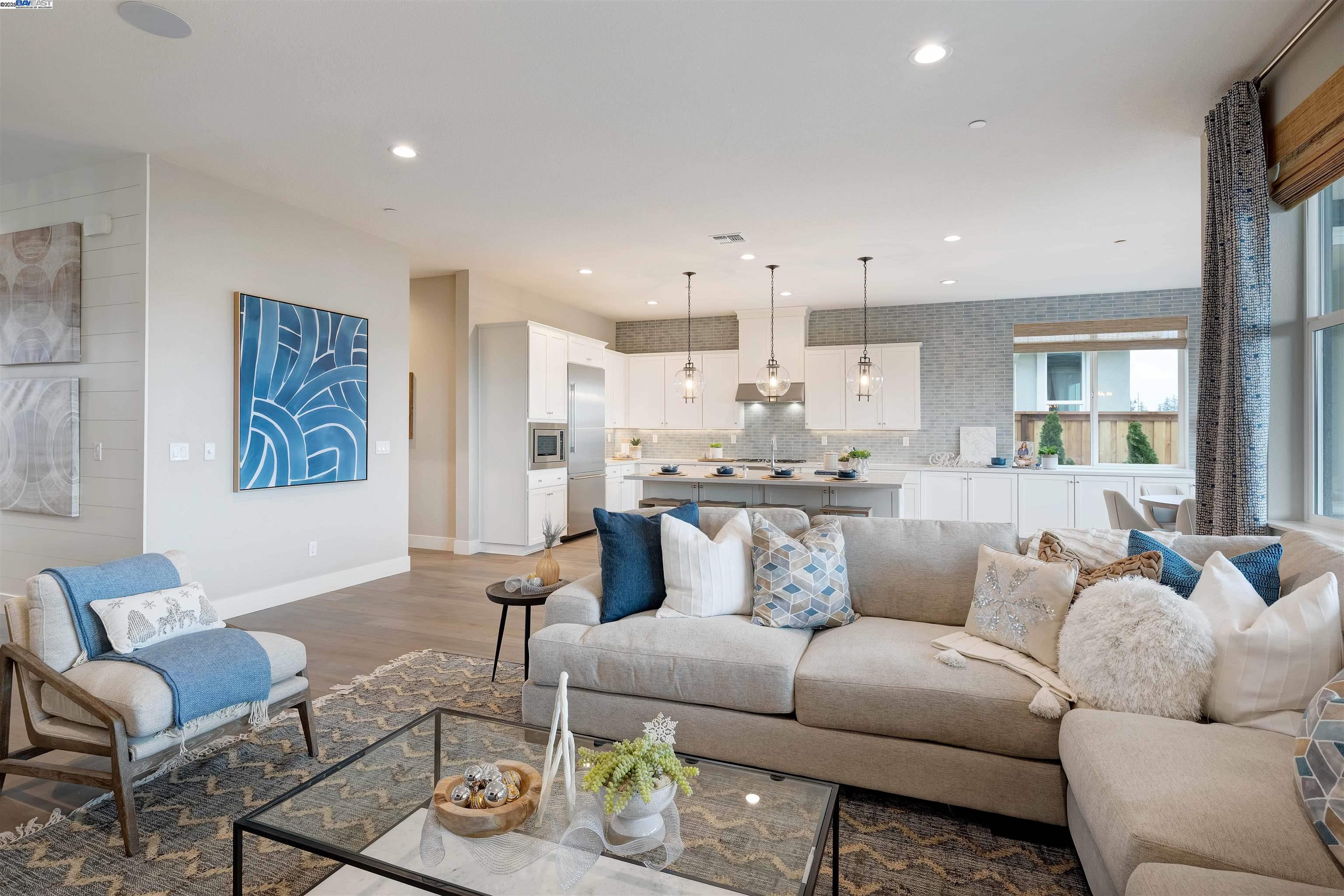 Detail Gallery Image 11 of 55 For 1371 Crescent Avenue, Manteca,  CA 95336 - 2 Beds | 2/1 Baths