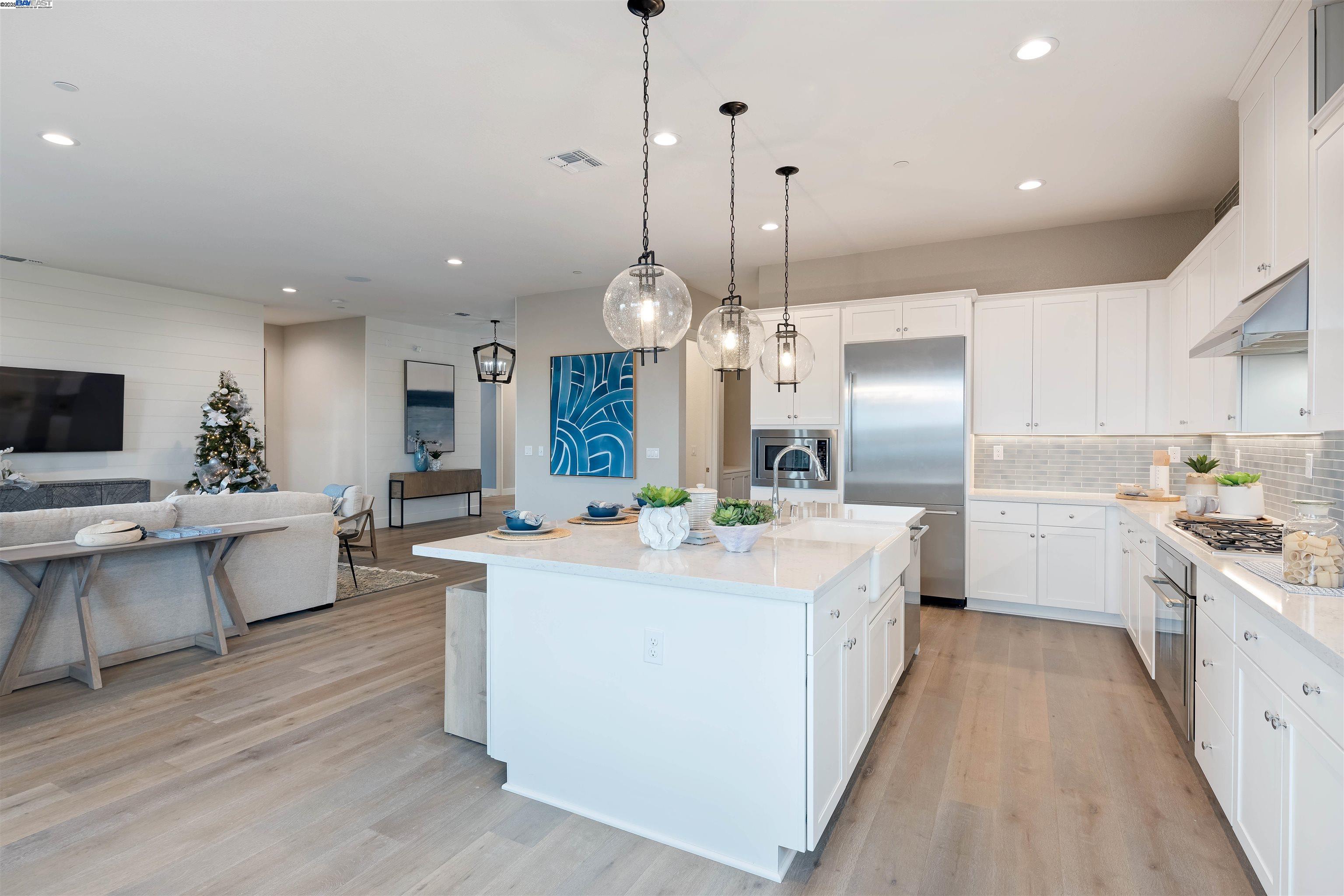 Detail Gallery Image 15 of 55 For 1371 Crescent Avenue, Manteca,  CA 95336 - 2 Beds | 2/1 Baths