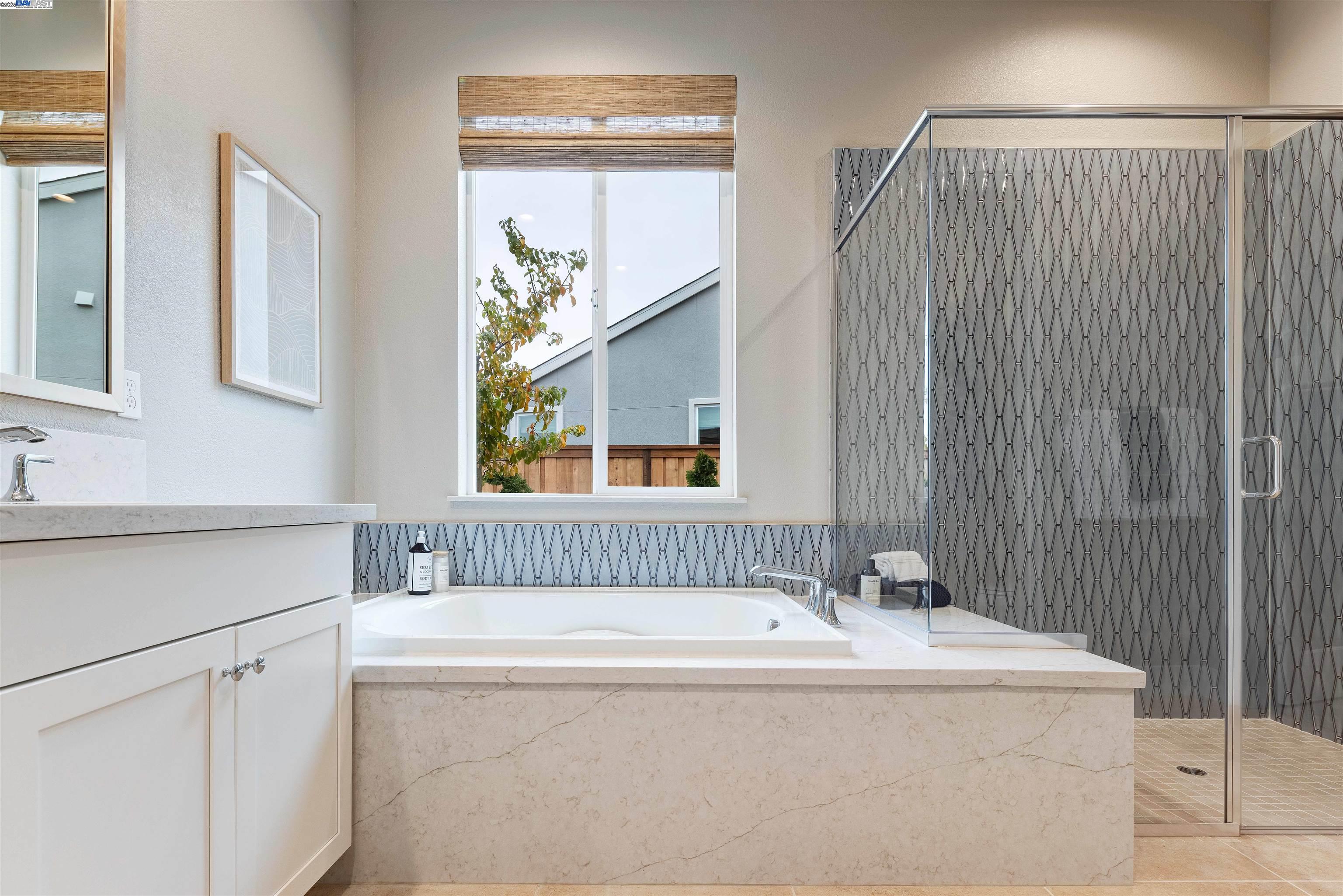 Detail Gallery Image 30 of 55 For 1371 Crescent Avenue, Manteca,  CA 95336 - 2 Beds | 2/1 Baths