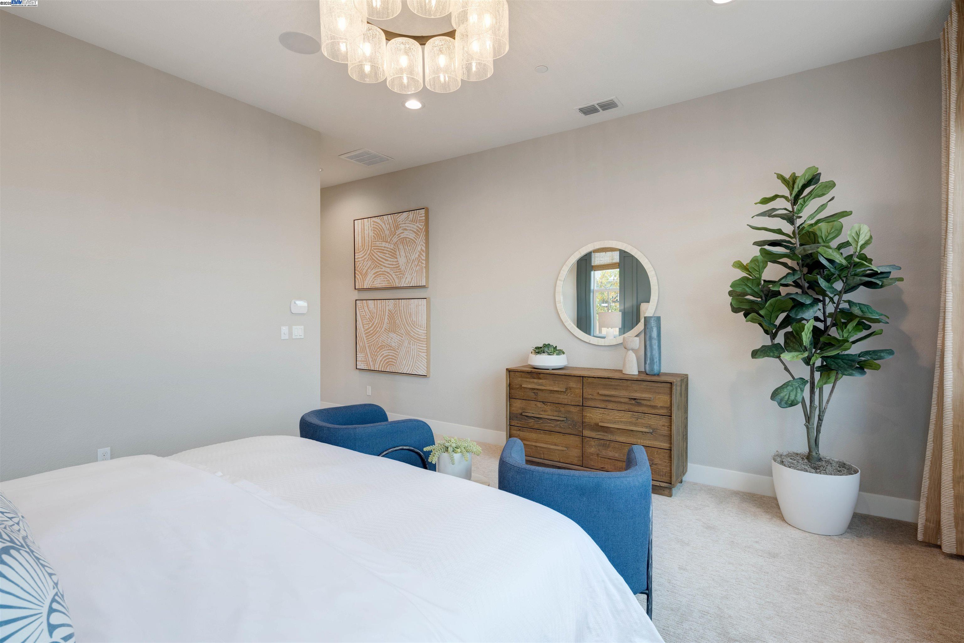 Detail Gallery Image 34 of 55 For 1371 Crescent Avenue, Manteca,  CA 95336 - 2 Beds | 2/1 Baths