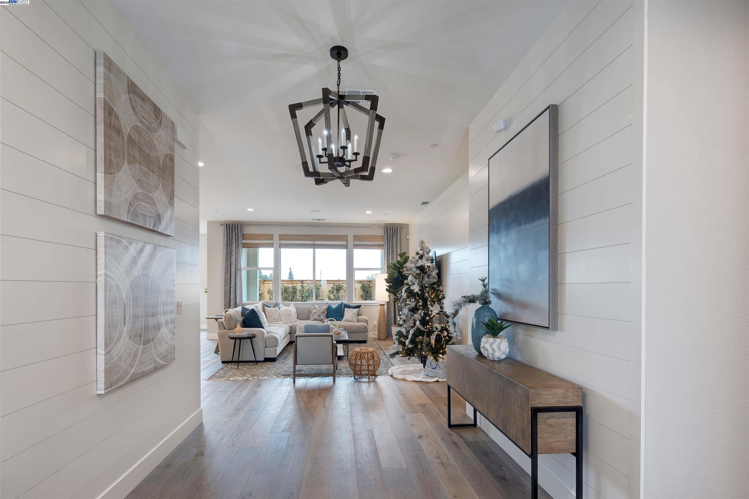 Detail Gallery Image 5 of 55 For 1371 Crescent Avenue, Manteca,  CA 95336 - 2 Beds | 2/1 Baths