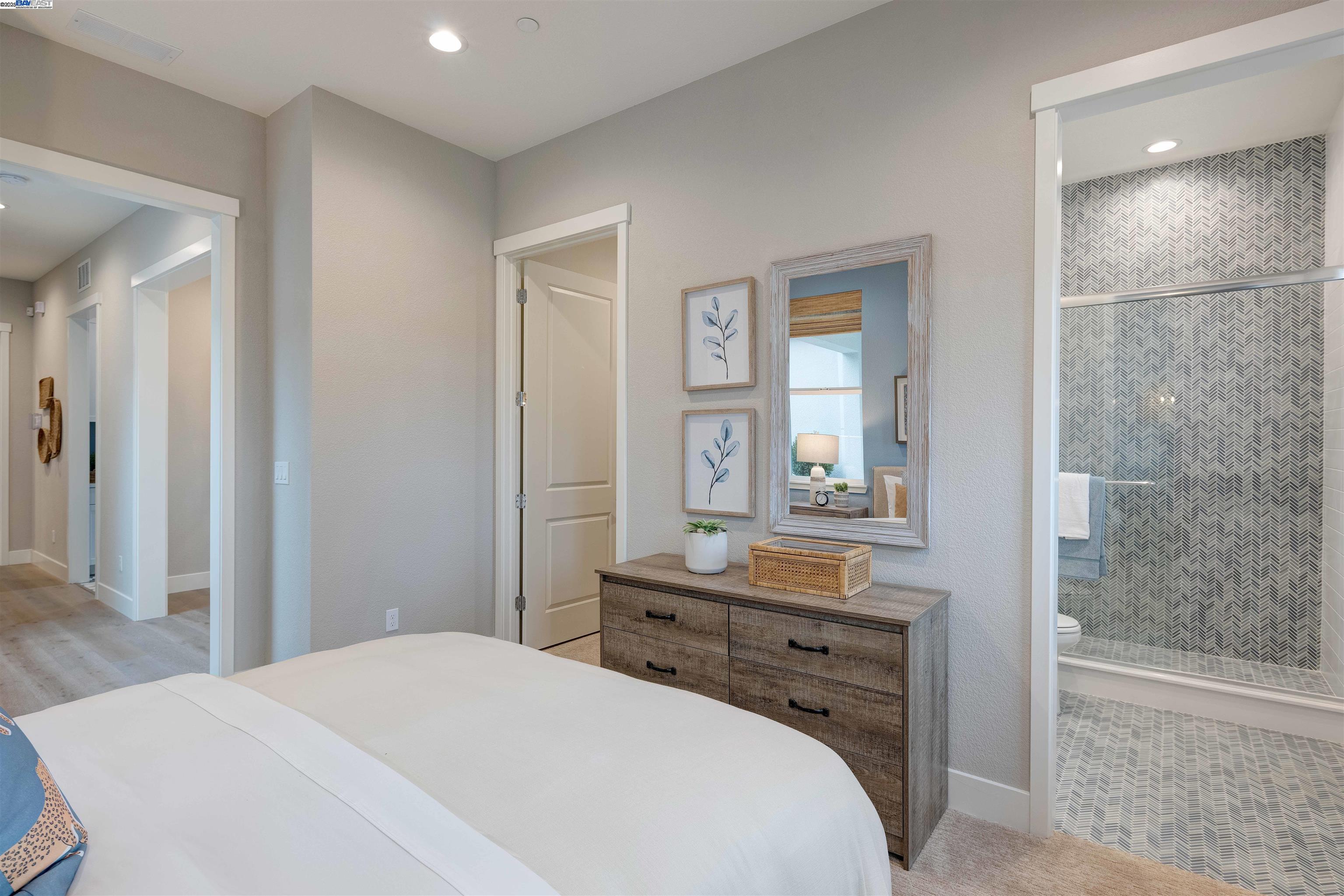 Detail Gallery Image 46 of 55 For 1371 Crescent Avenue, Manteca,  CA 95336 - 2 Beds | 2/1 Baths