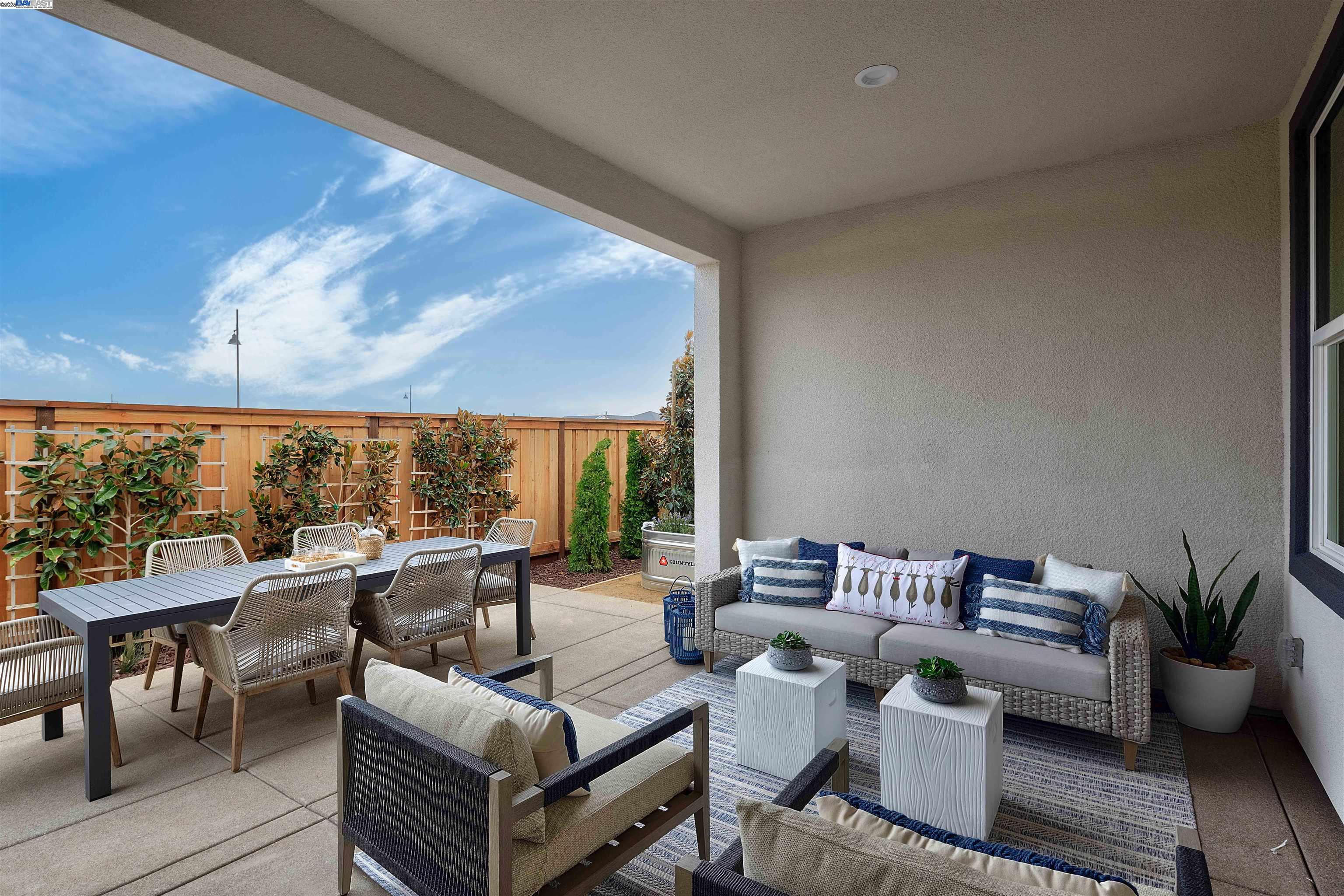 Detail Gallery Image 49 of 55 For 1371 Crescent Avenue, Manteca,  CA 95336 - 2 Beds | 2/1 Baths