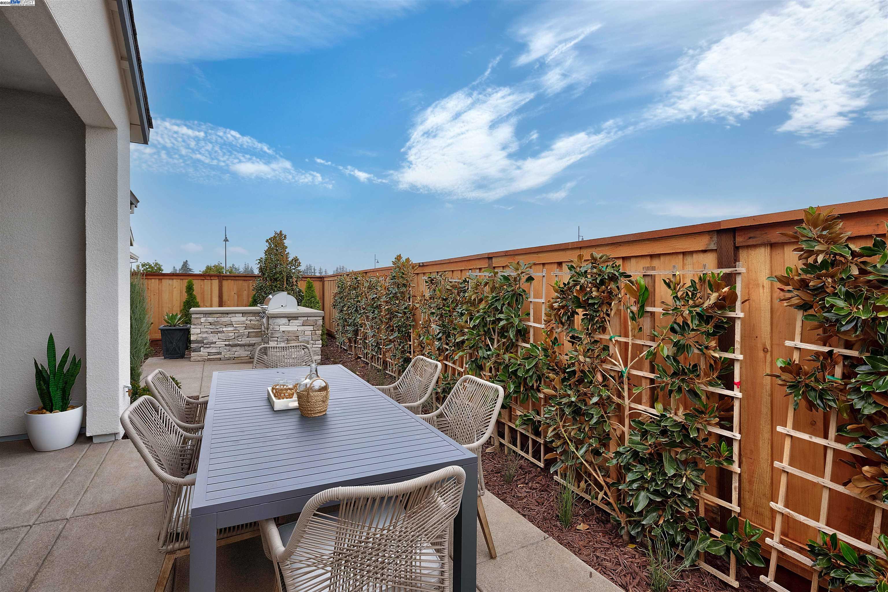 Detail Gallery Image 51 of 55 For 1371 Crescent Avenue, Manteca,  CA 95336 - 2 Beds | 2/1 Baths