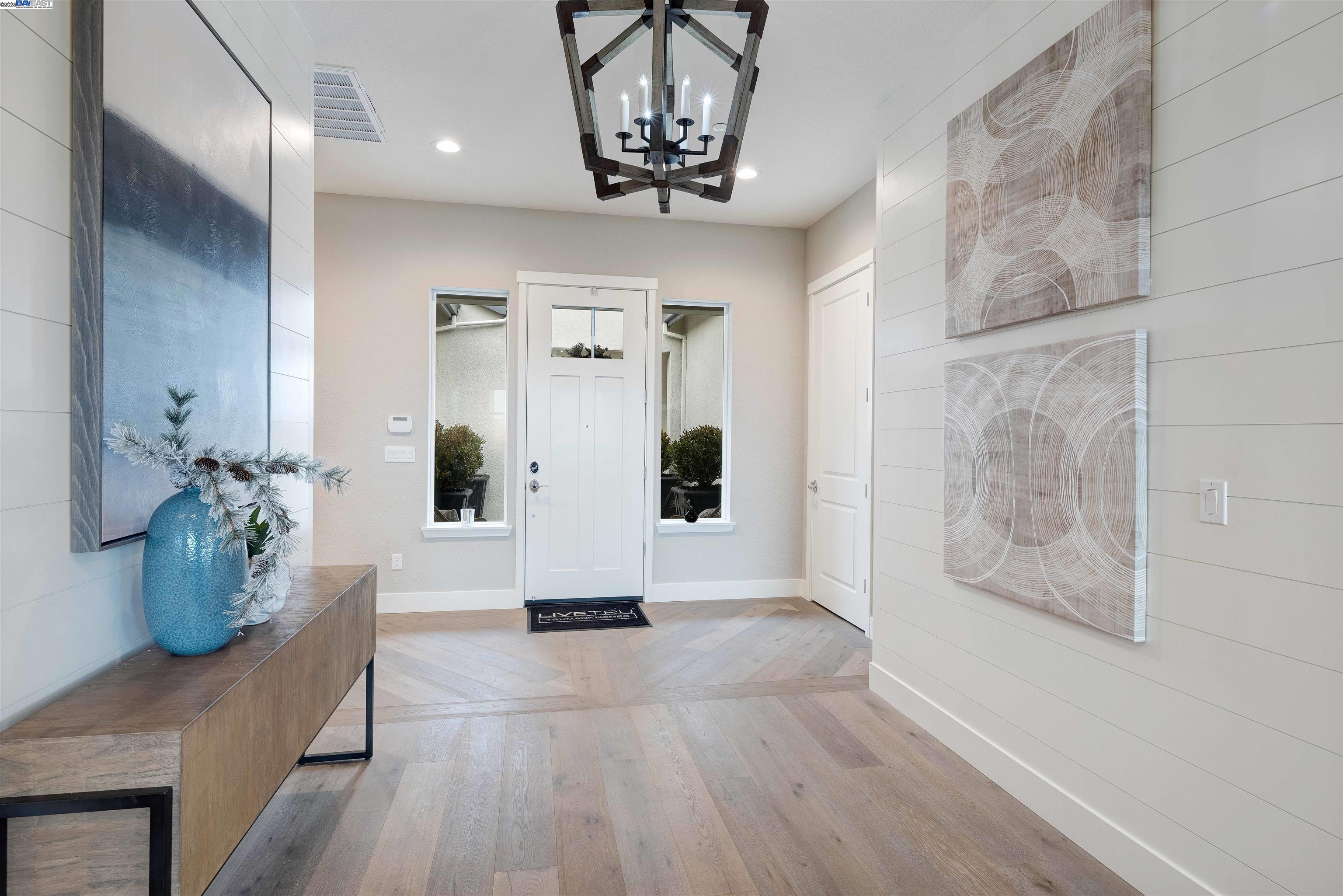 Detail Gallery Image 7 of 55 For 1371 Crescent Avenue, Manteca,  CA 95336 - 2 Beds | 2/1 Baths