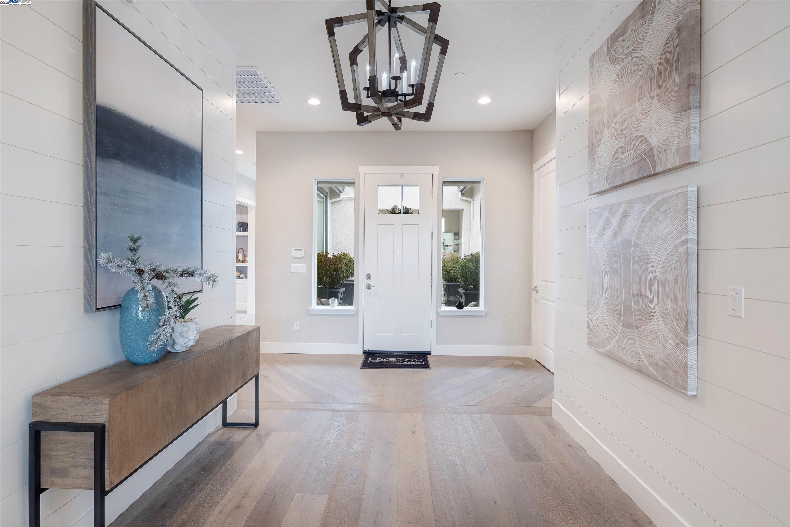 Detail Gallery Image 8 of 55 For 1371 Crescent Avenue, Manteca,  CA 95336 - 2 Beds | 2/1 Baths