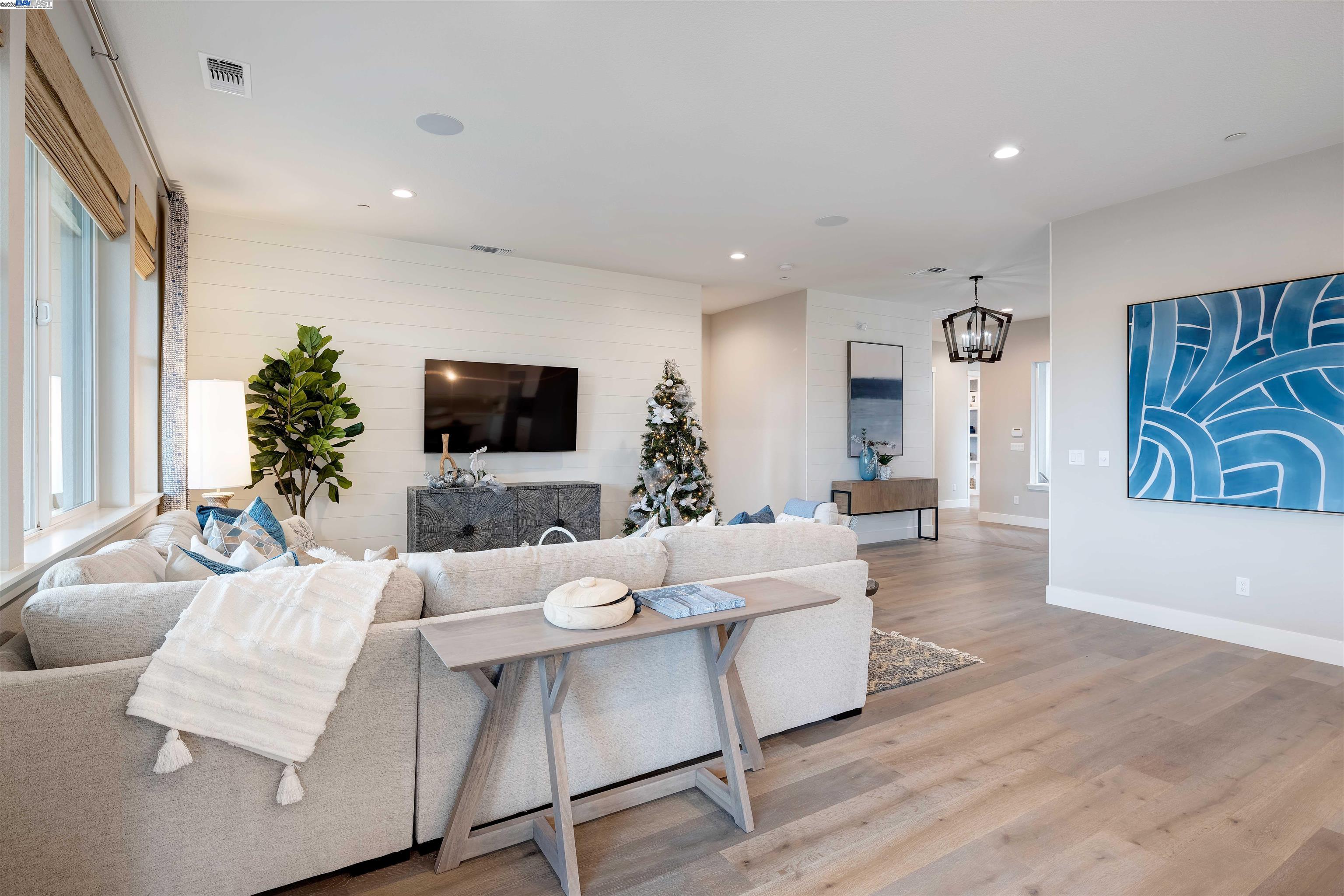 Detail Gallery Image 10 of 55 For 1371 Crescent Avenue, Manteca,  CA 95336 - 2 Beds | 2/1 Baths